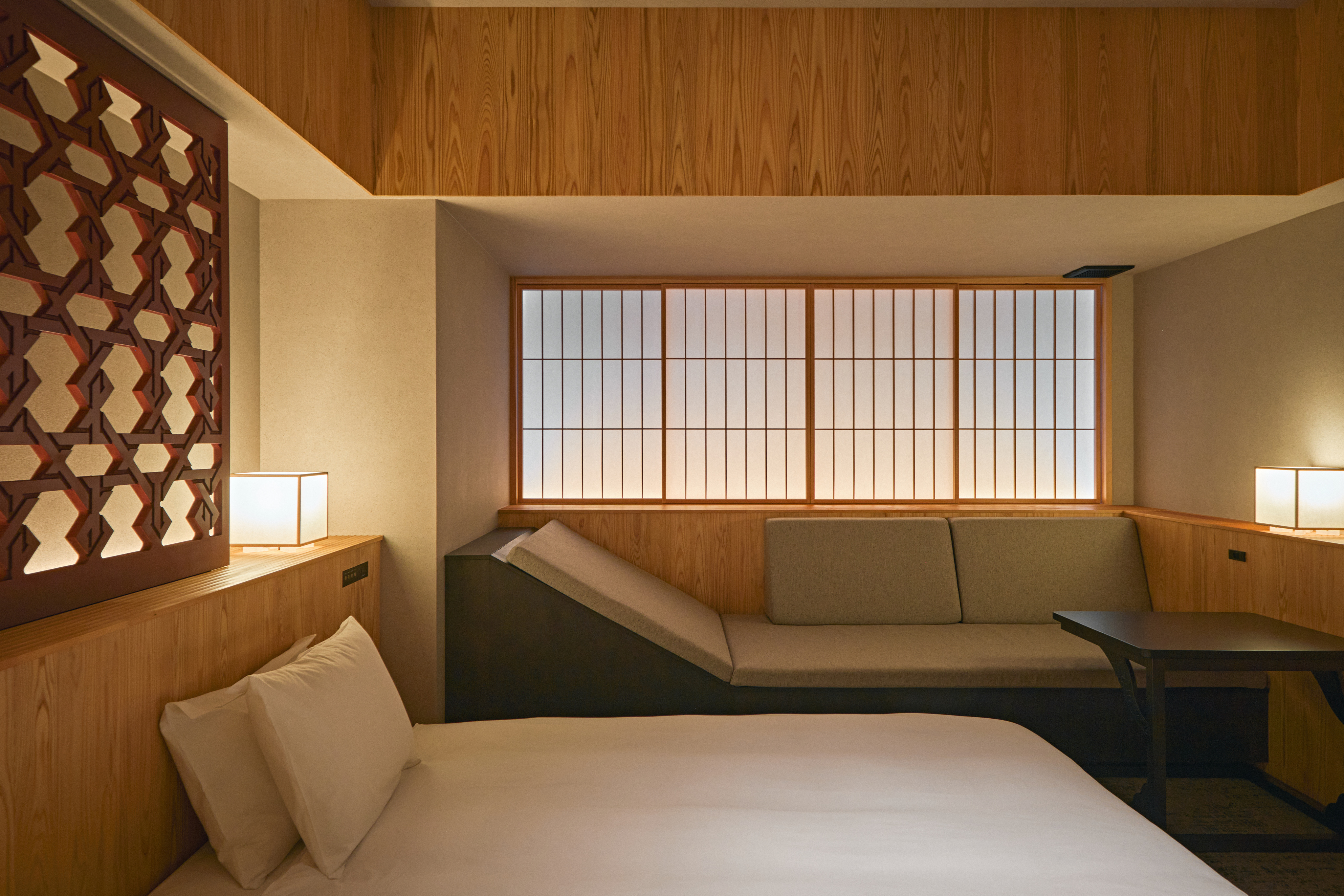 コーナーツイン 