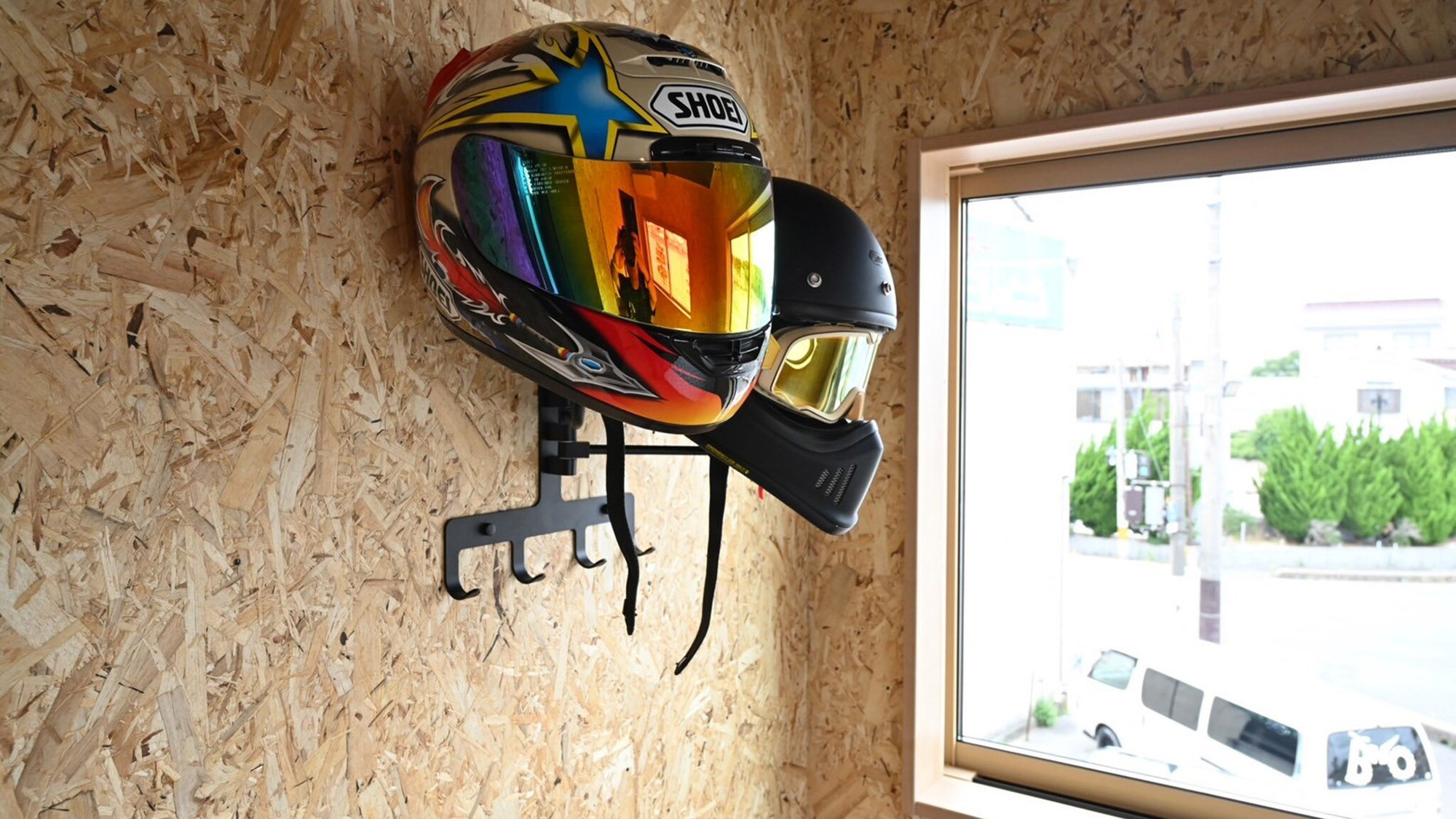 ・【ダブルルーム】バイク屋のガレージをコンセプトとした宿で、ライダーが楽しめる空間が広がります