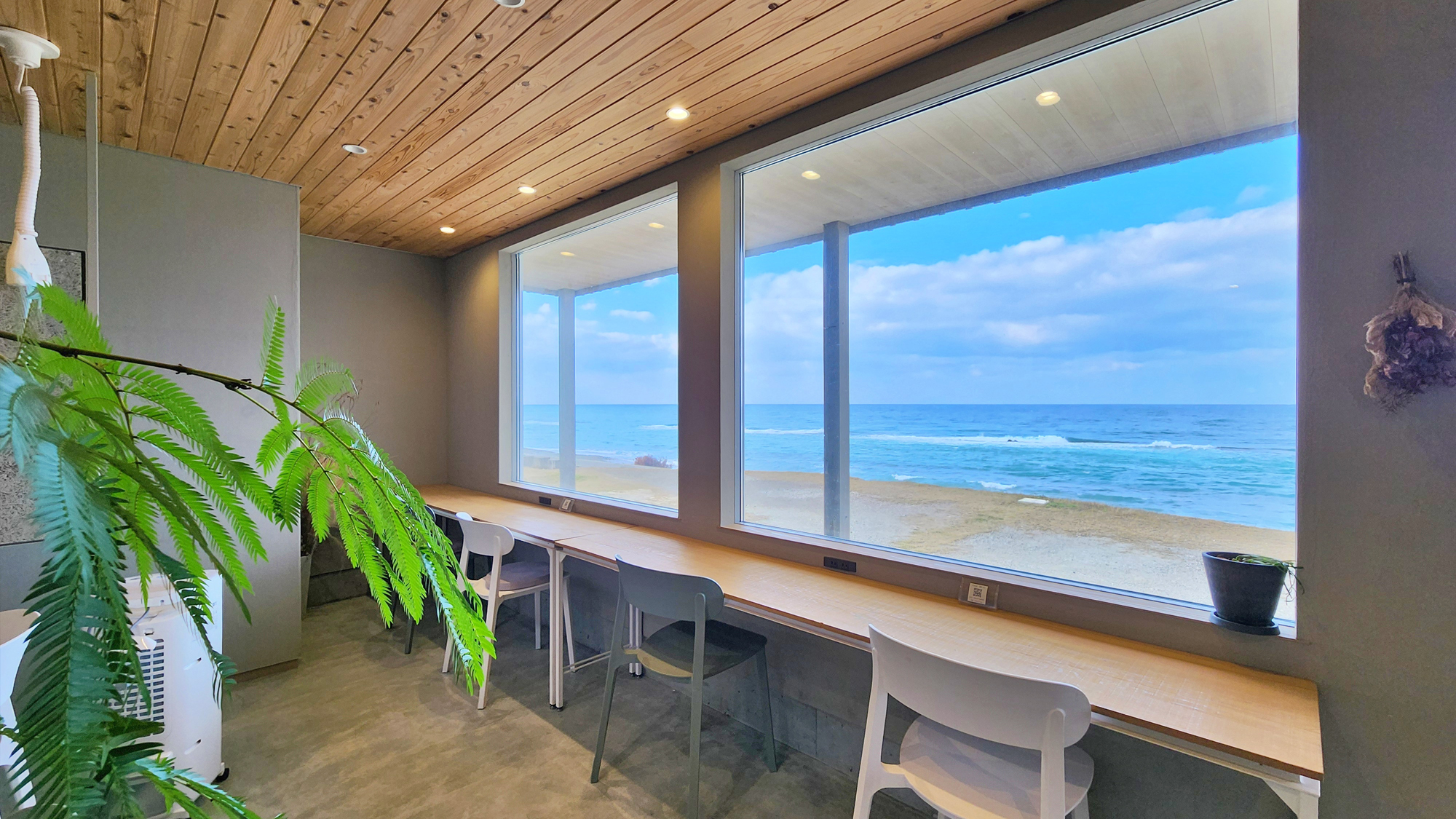 【ワーケーション】ワーキングスペース