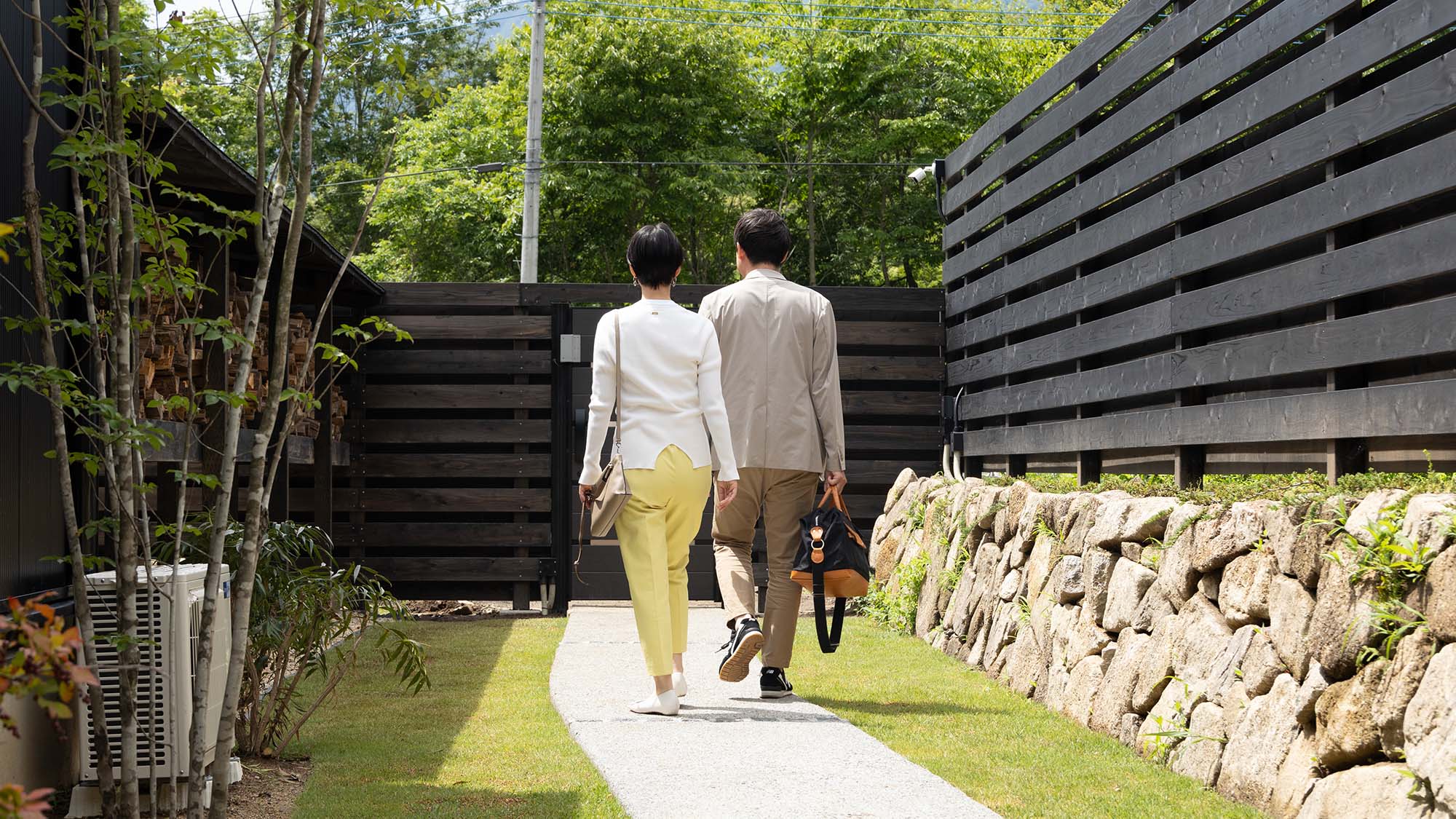 ・【エントランス】「また来ようね」「また来たいね」の会話が生まれる当施設を是非ご利用ください