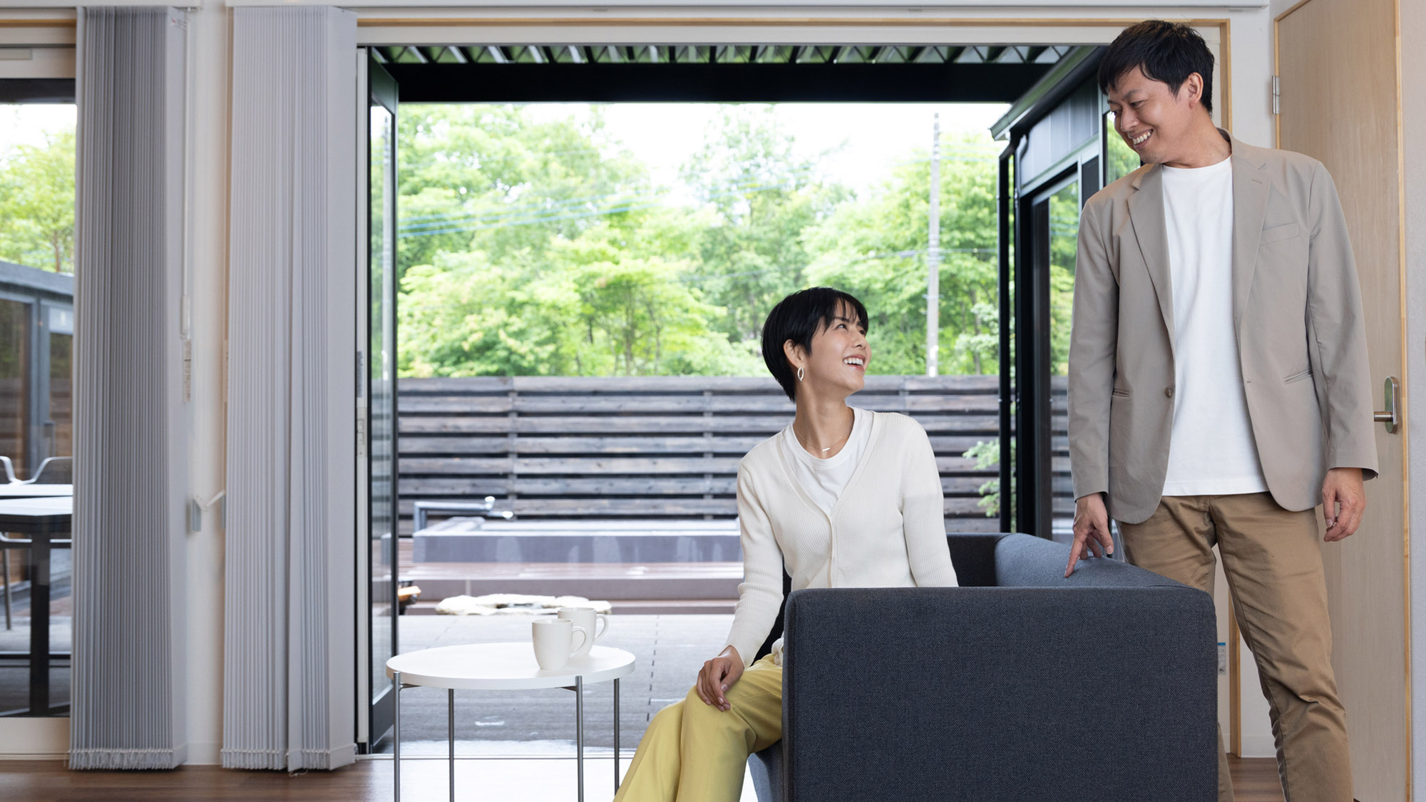 ・【リビング】ほっと落ち着く穏やかな時間が流れます。日々の慌ただしさを忘れてお過ごしください