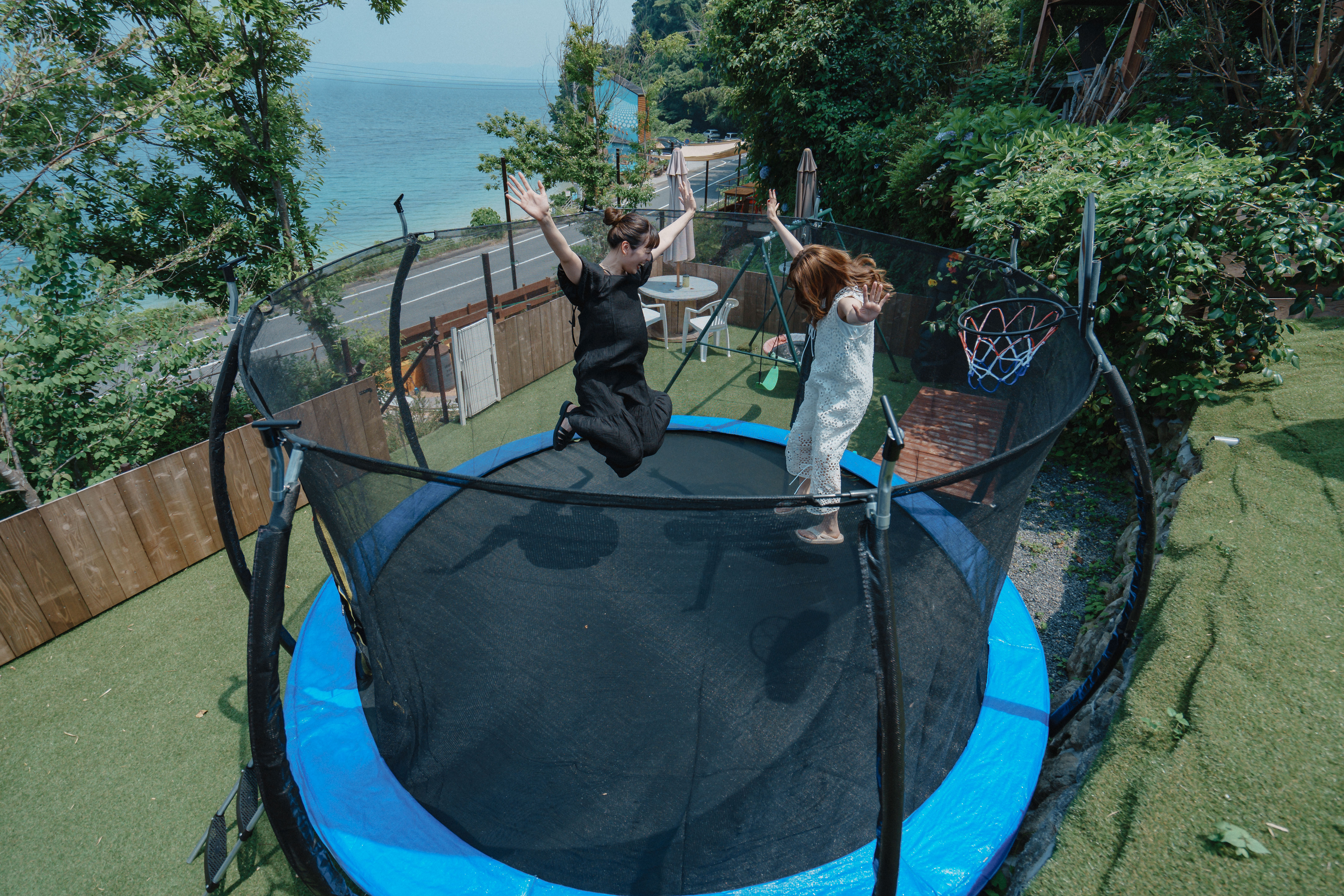 特大トランポリン