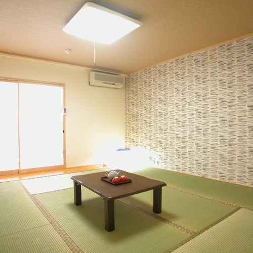 【禁煙】和室8畳　1名〜4名様（バス・トイレ共用）