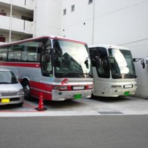 駐車場　バス2