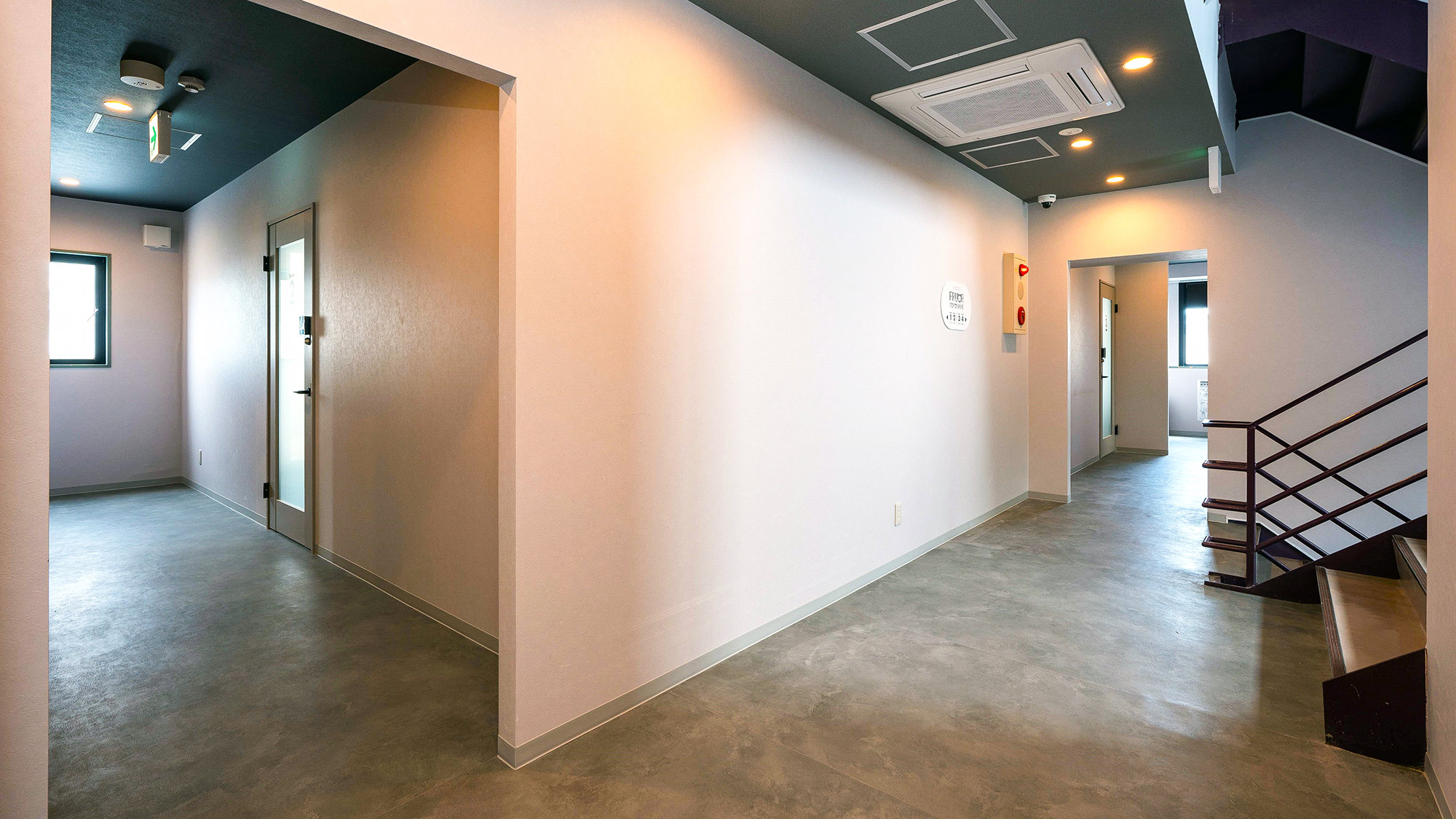 ・【館内】館内はスタイリッシュなデザインで統一。落ち着いた雰囲気の中でゆっくりお過ごしください