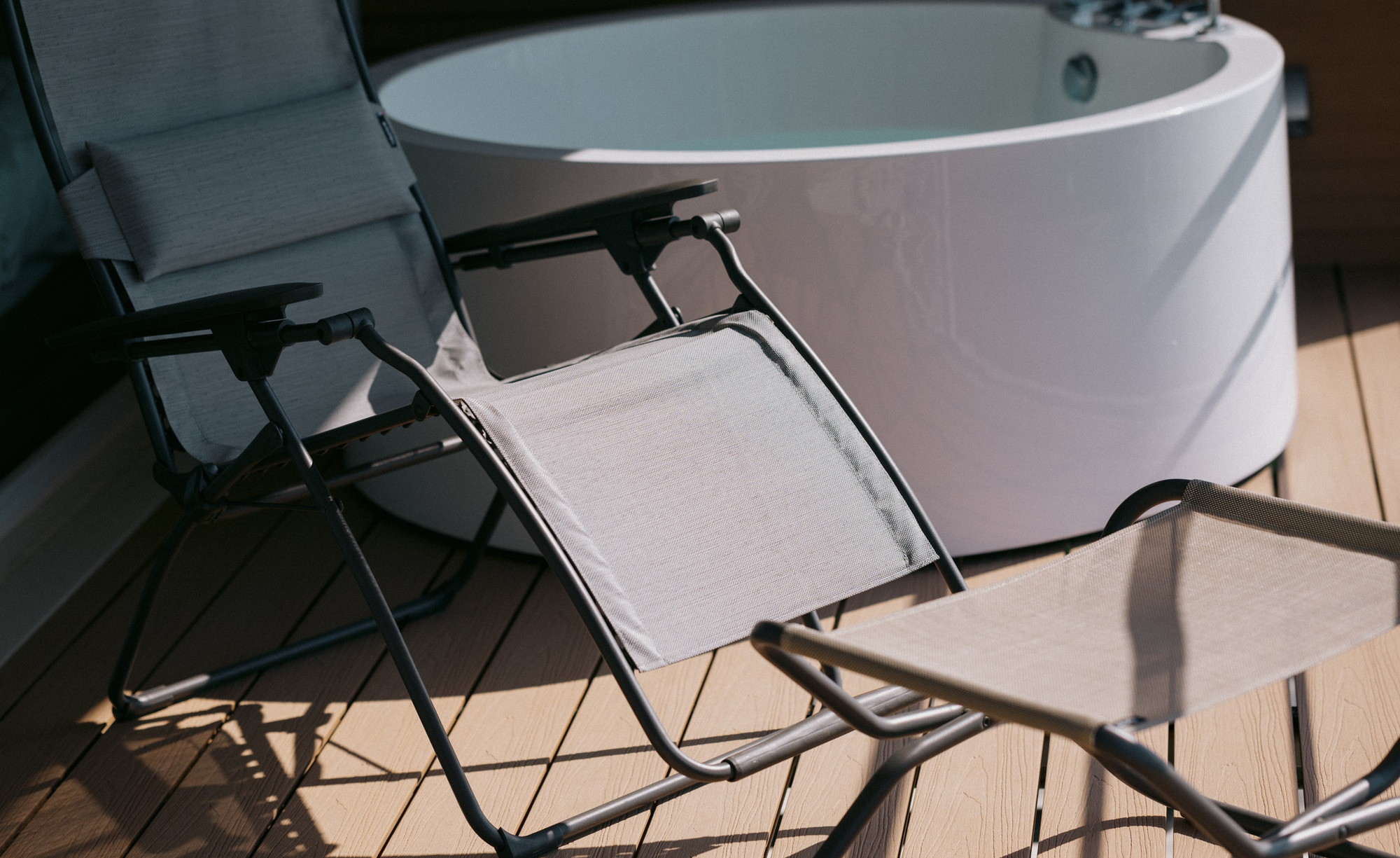 海眺望｜露天ジャグジー付トレーラーN01／シモンズキング&times;2