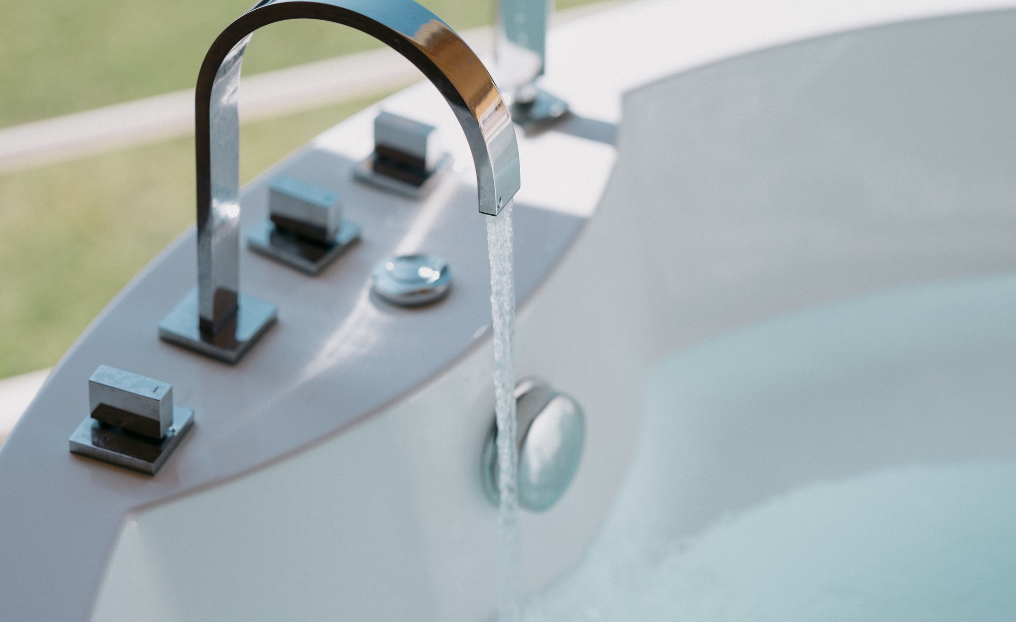 海眺望｜露天ジャグジー付トレーラーN01／シモンズキング&times;2