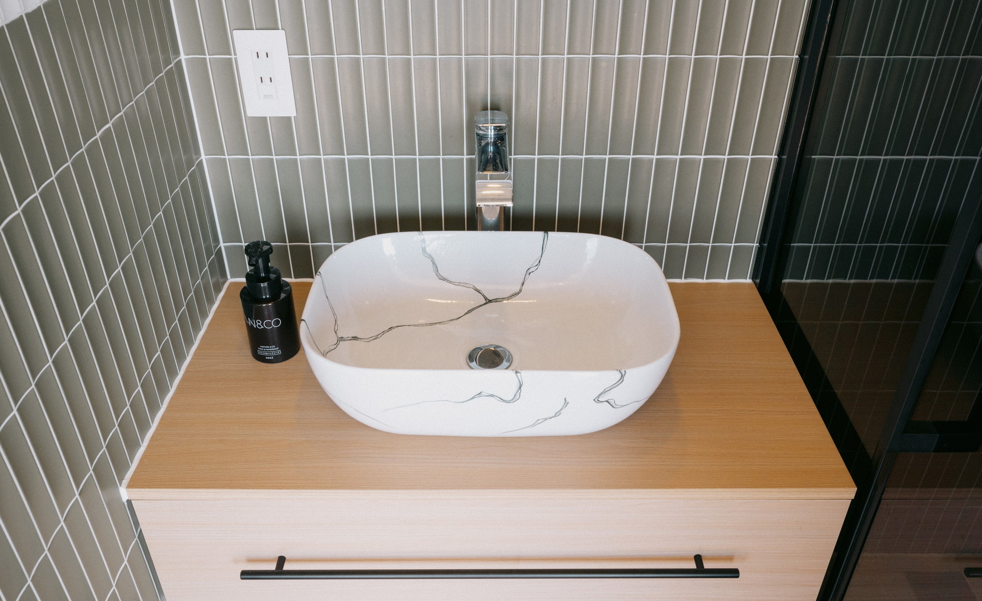 海眺望｜露天ジャグジー付トレーラーN01／シモンズキング&times;2