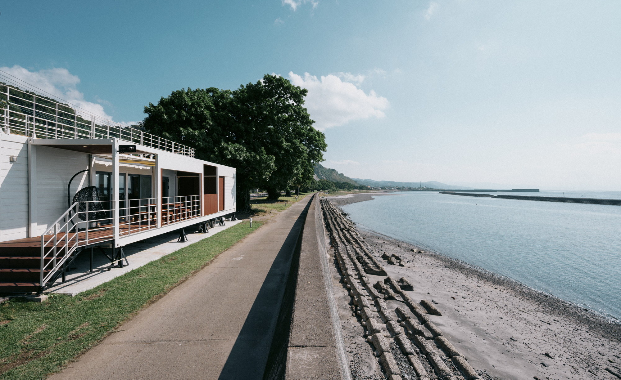 海眺望｜露天風呂付トレーラーS01／シモンズシングル&times;4