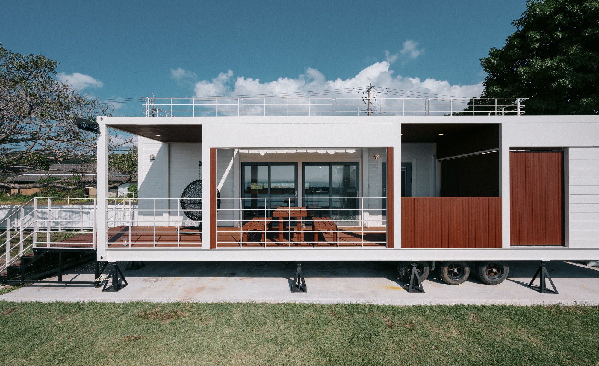 海眺望｜露天風呂付トレーラーS01／シモンズシングル&times;4