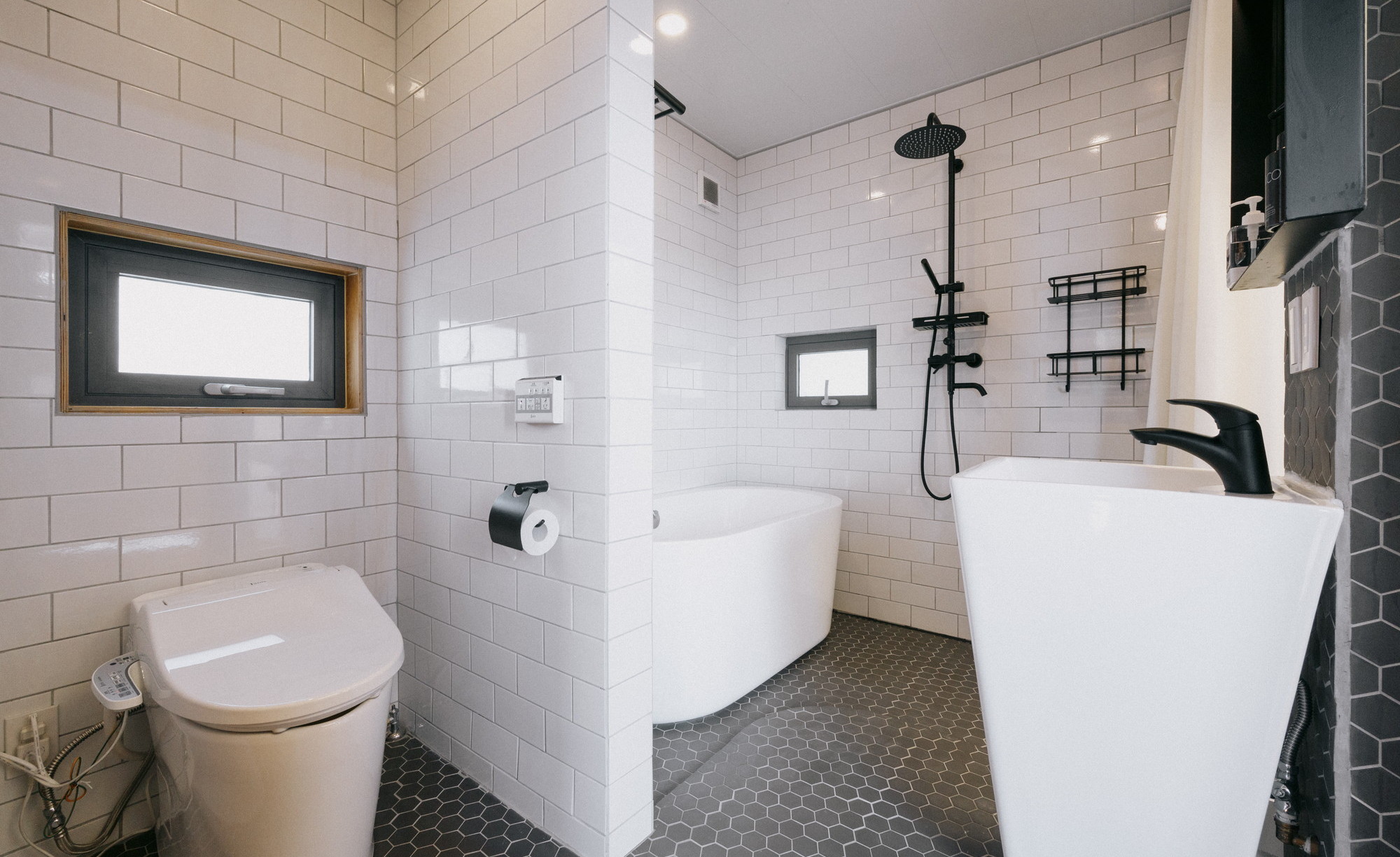 海眺望｜露天風呂付トレーラーS01／シモンズシングル&times;4