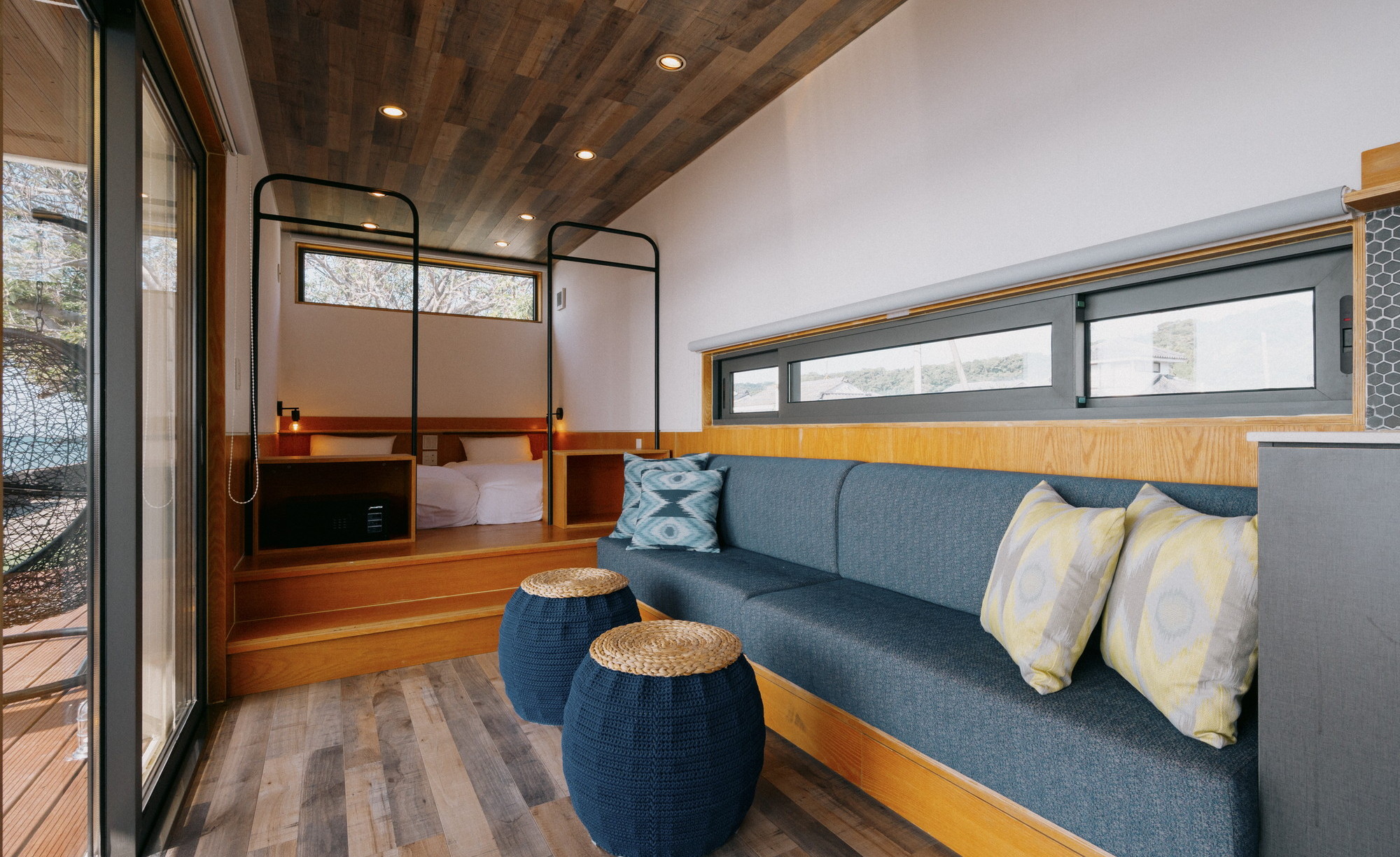 海眺望｜露天風呂付トレーラーS01／シモンズシングル&times;4