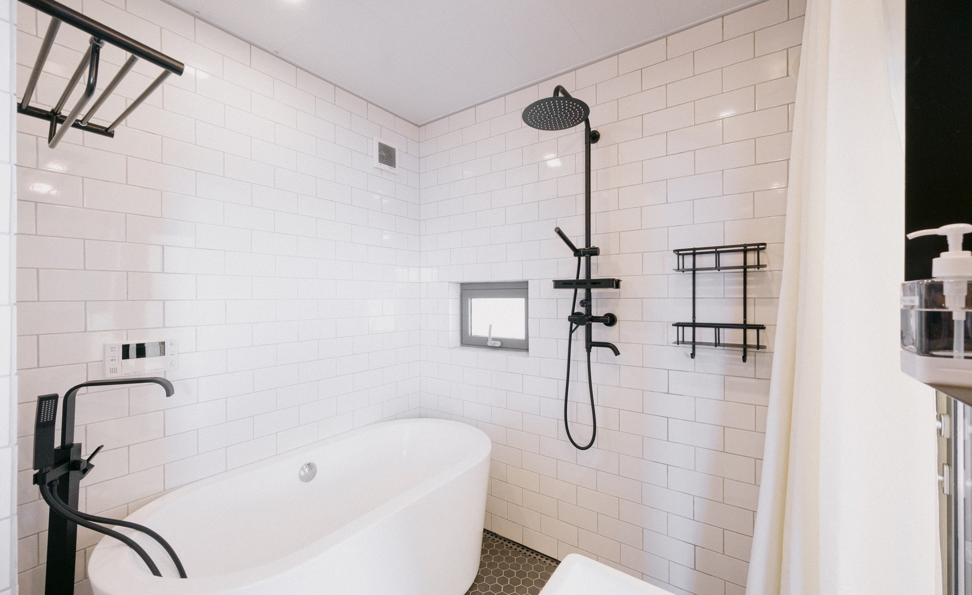 海眺望｜露天風呂付トレーラーS01／シモンズシングル&times;4