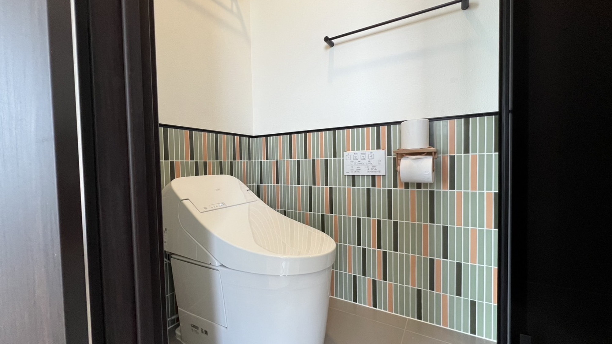 海眺望｜露天ジャグジー付トレーラーN02／シモンズシングル&times;2