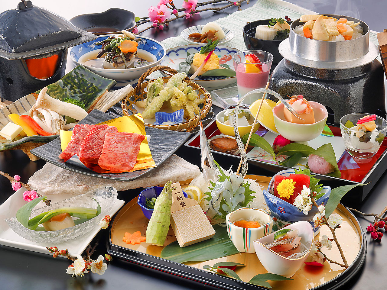2025年春 特選料理「華」お夕食一例