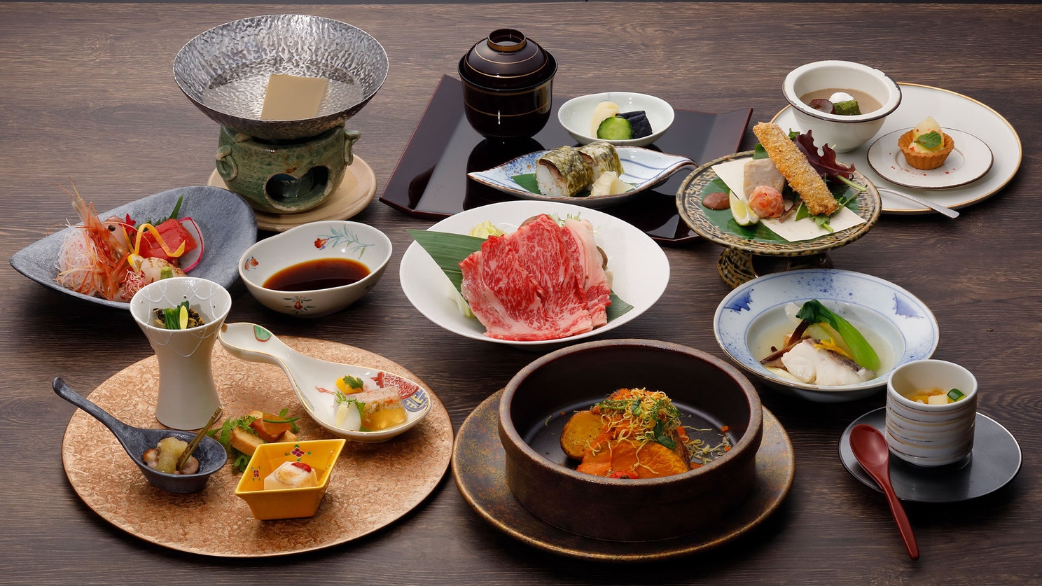 ＜翠嶺＞【さき楽90】早期予約でお得◆肉と魚のWメイン和会席＆専用ラウンジで特別な滞在を＜2食付＞