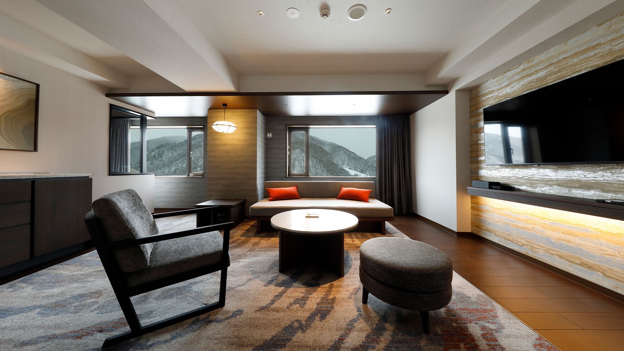 【ビューバス】プレミアスイート（60平米）最上階から独占する、定山渓の絶景。