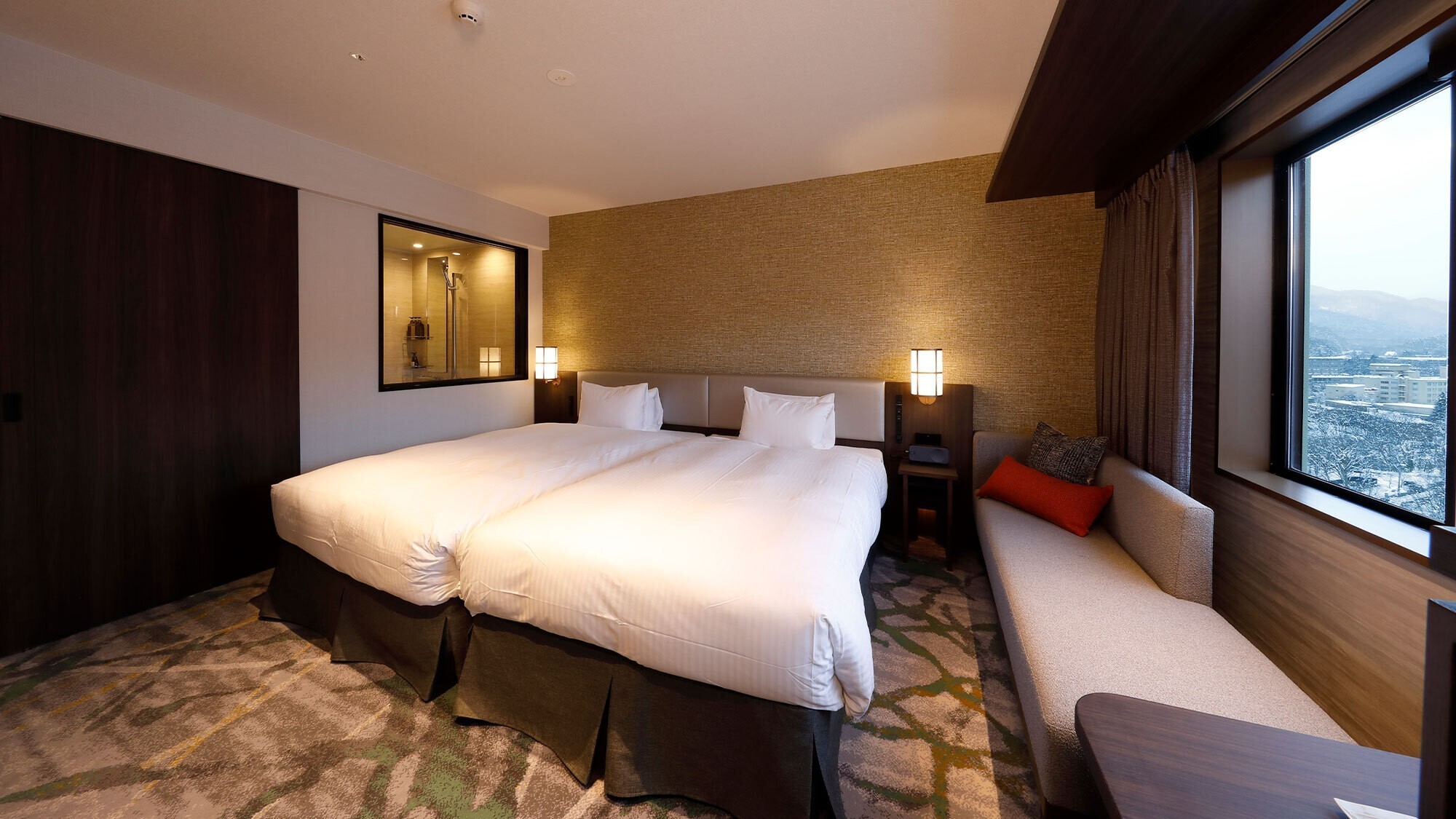 スーペリアツイン（30平米）静寂を纏う、木をテーマとしたくつろぎの場所。