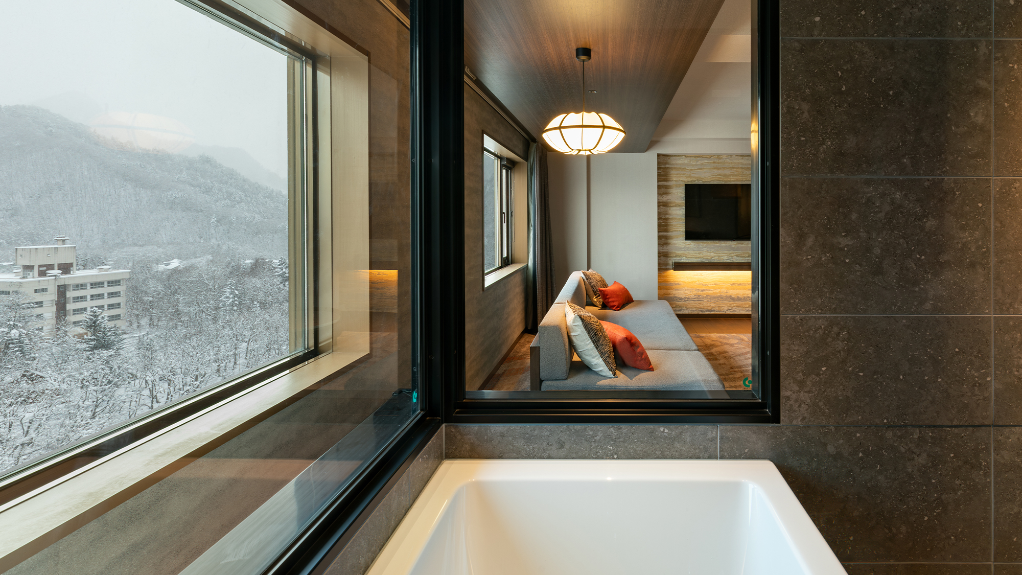 【ビューバス】デラックススイート（50平米）自然に溶け込む、唯一無二の贅沢。