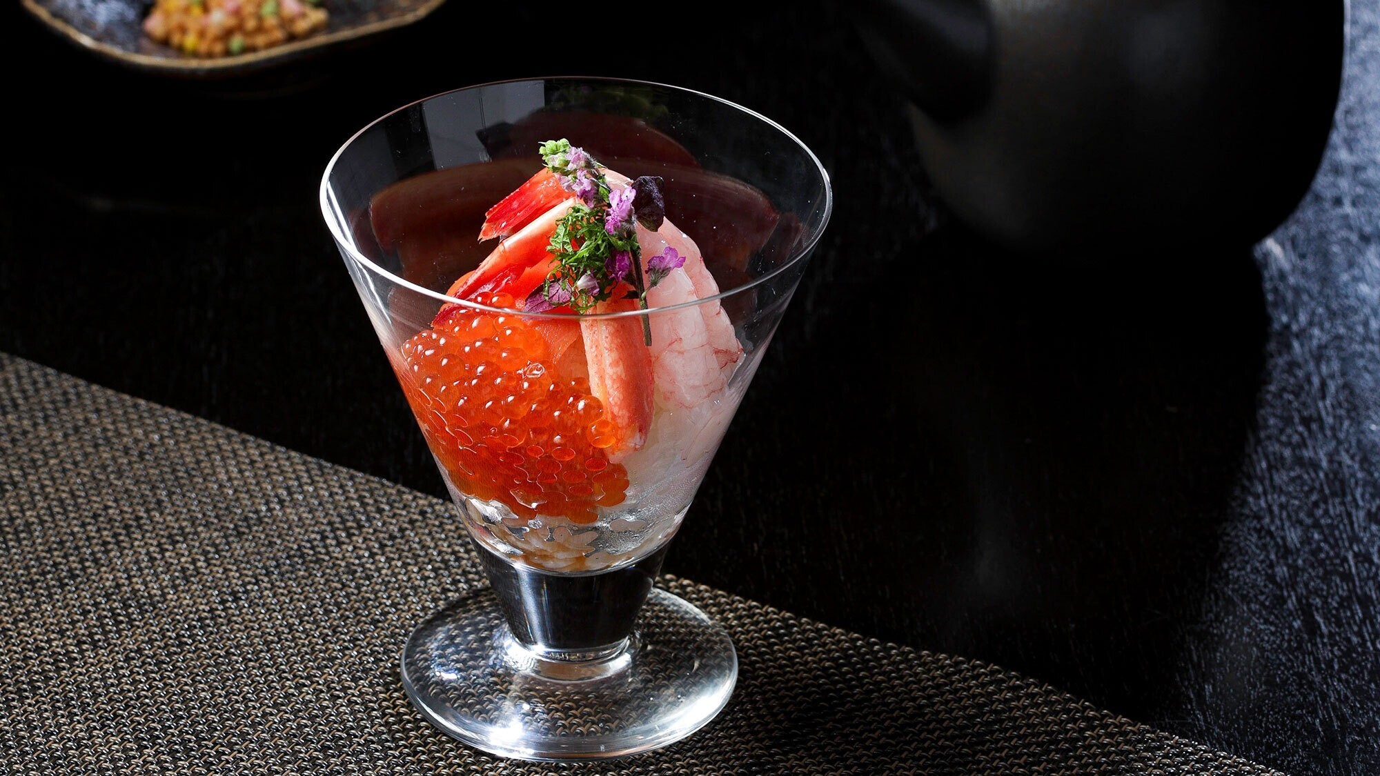 【洋食メインの朝食】落ち着いた半個室の食事処でフレッシュな朝食をごゆっくりとご堪能ください。