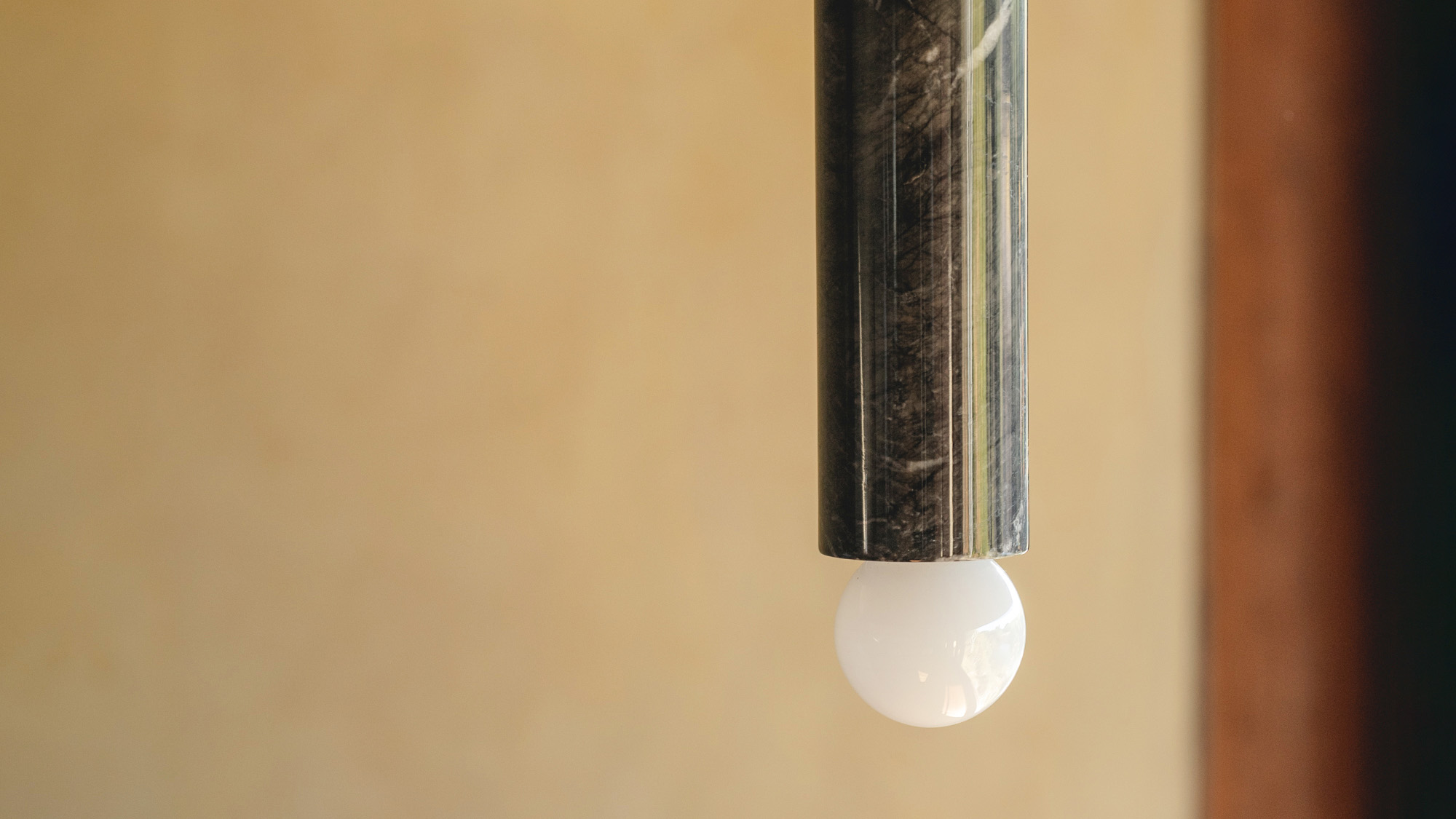 ・【リビング】凛とした大理石のペンダントライト