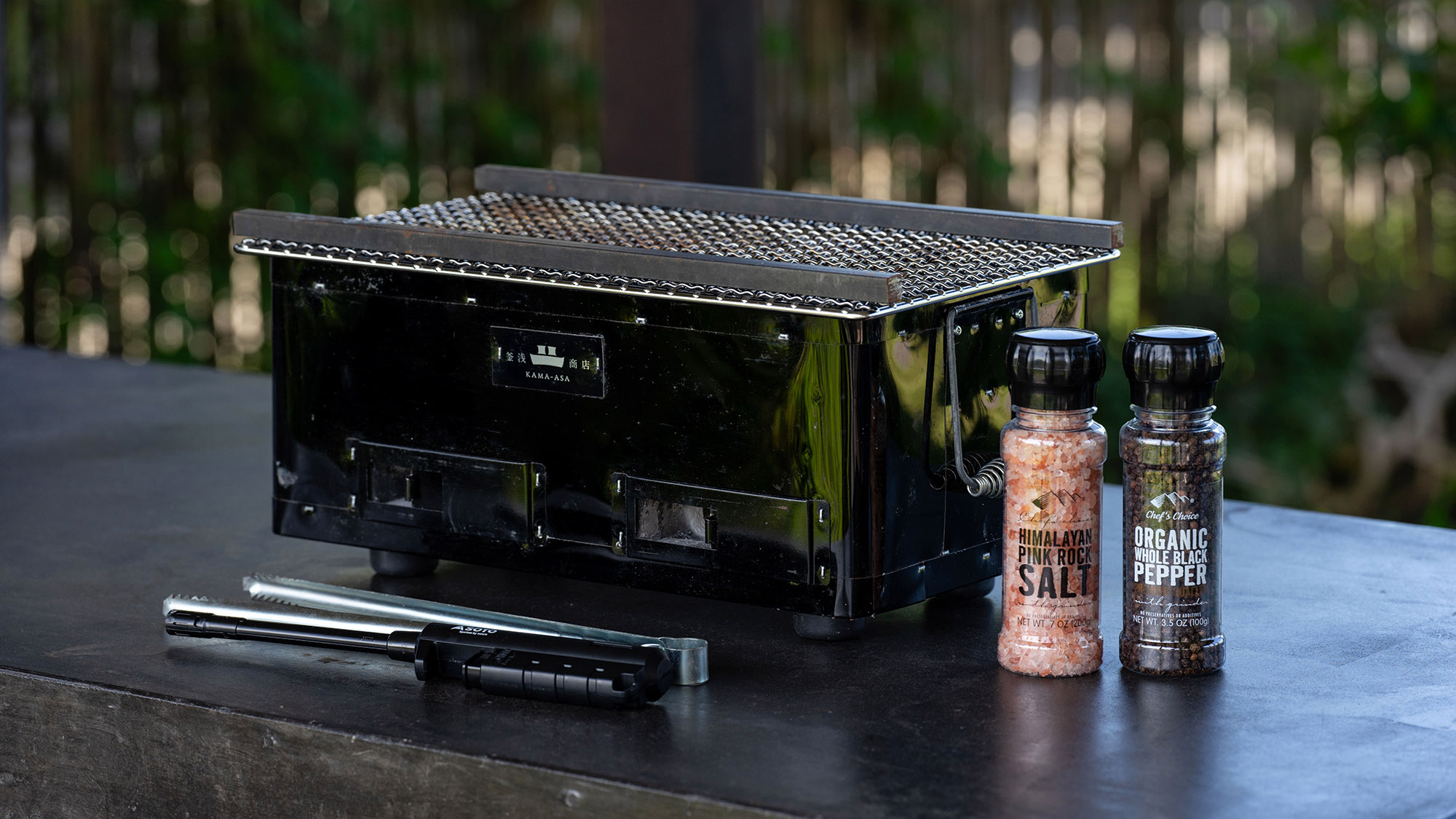 ・【オプション：釜浅の七輪】屋外用のセット。炭・着火剤も付いています（有料）