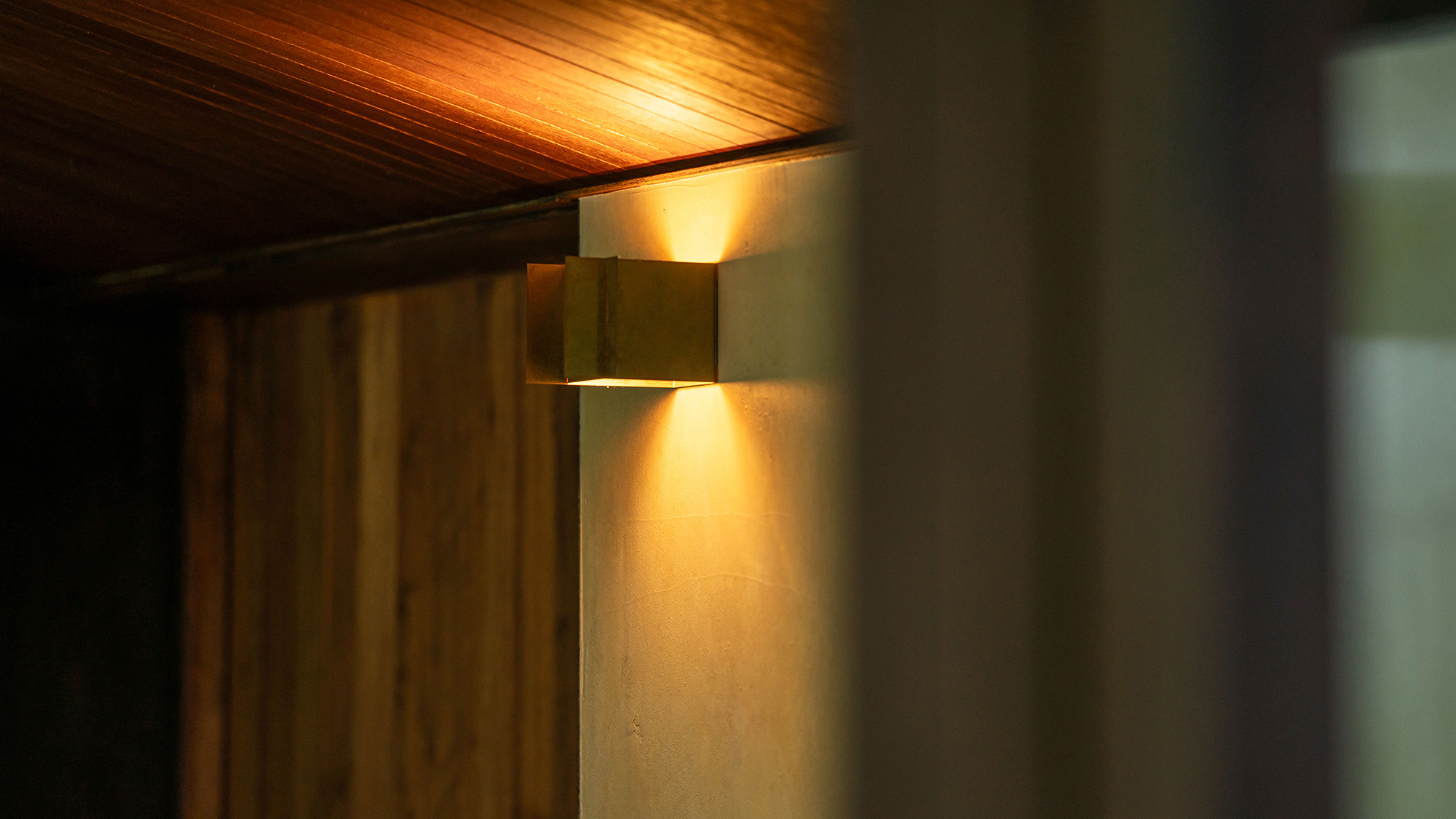 ・【インテリア】間接照明の優しい灯りに心が和みます