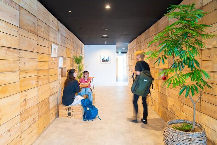 共用りんご箱ベッドドミトリー