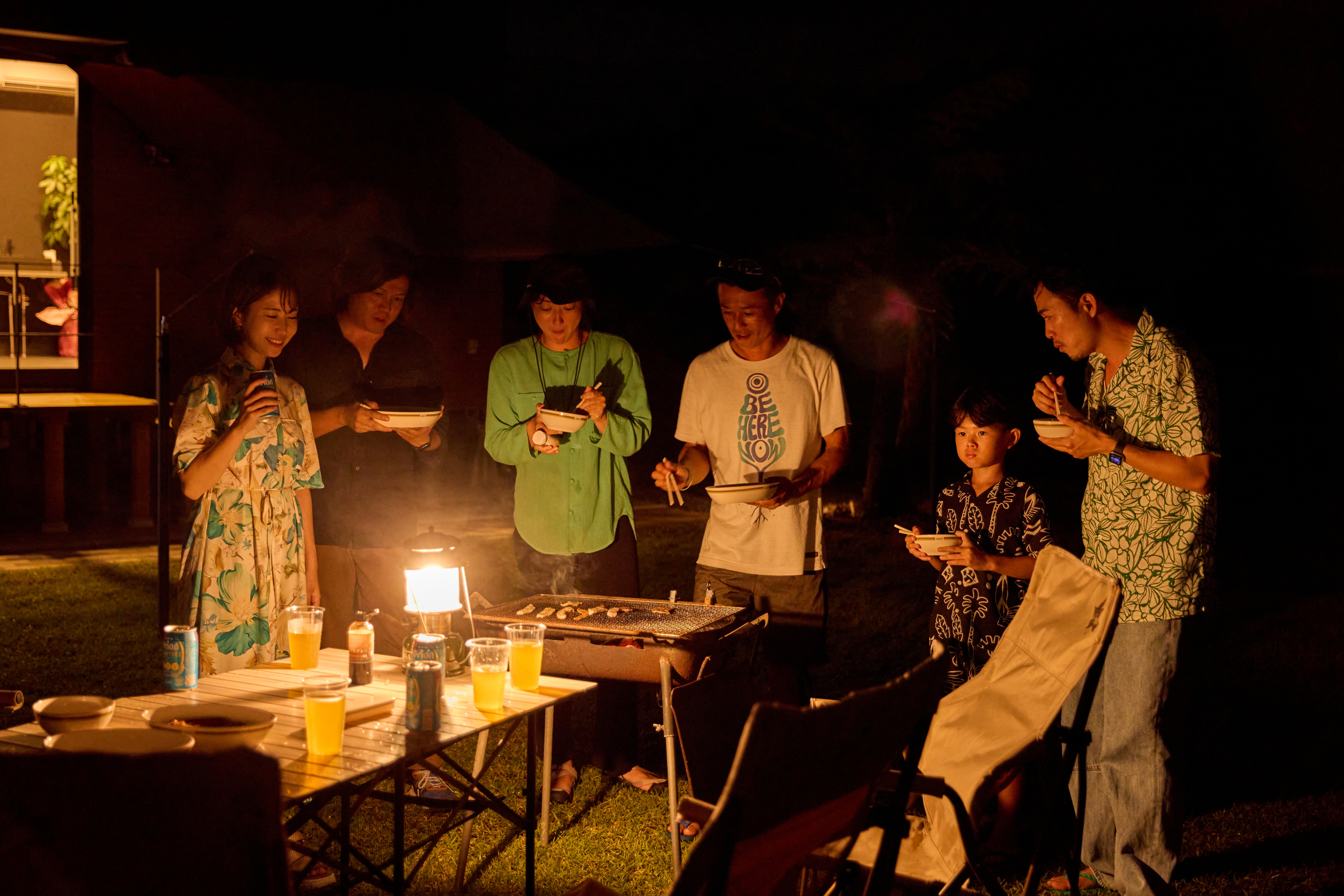 フロント前芝生スペースでのバーベキュー（持込可、貸出はHPから要予約）