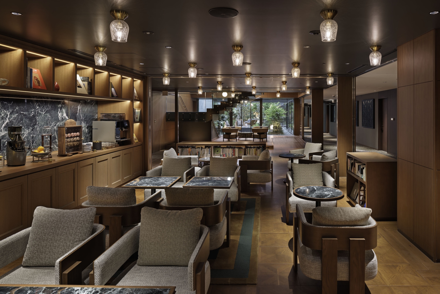 【オリジナルビュッフェ朝食】天神の空にくつろぐ（専用ラウンジ/大浴場サウナ/フィットネスアクセス付）