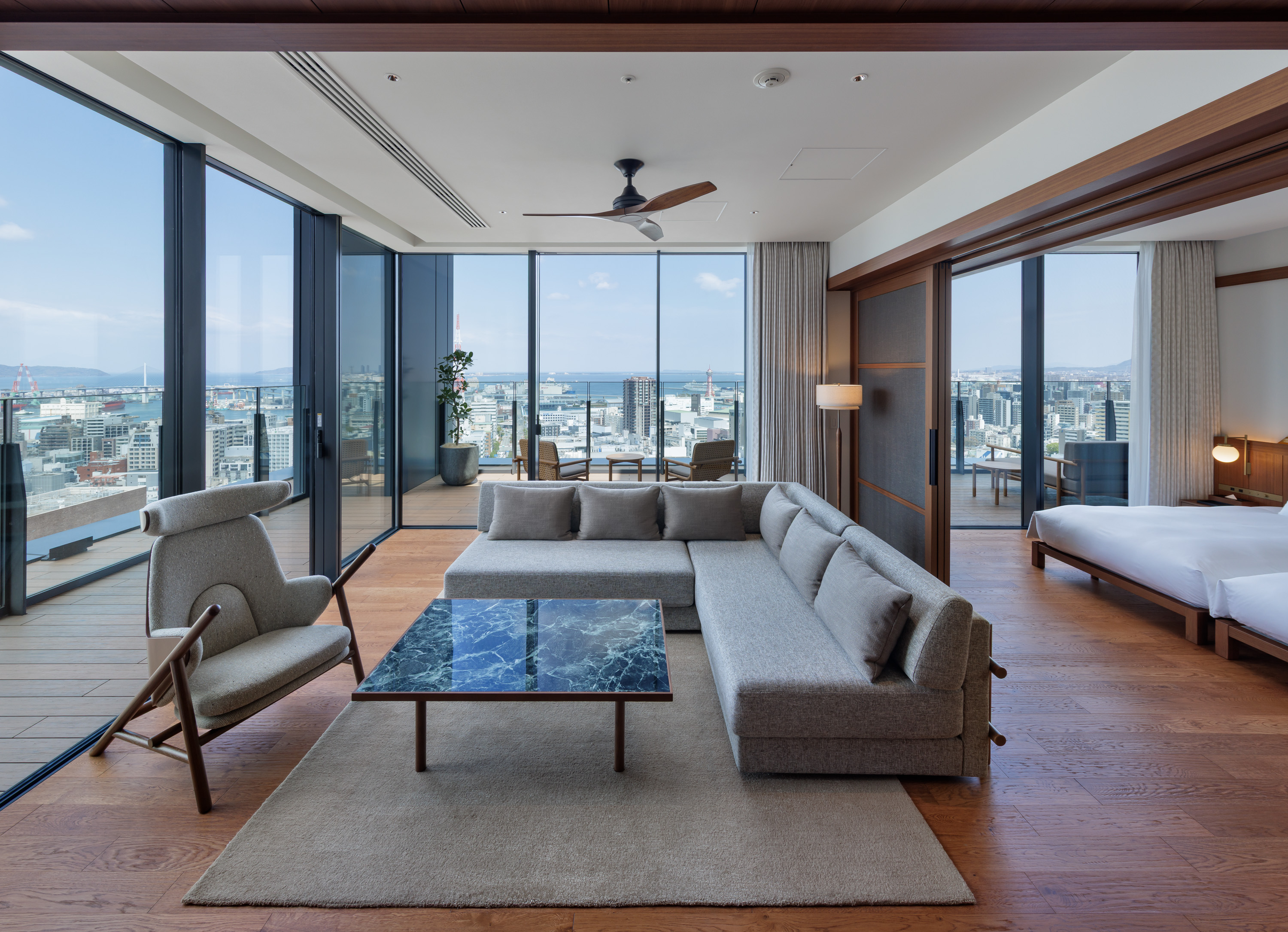 TENJIN CORNER TERRACE SUITE（62㎡+テラス43㎡）