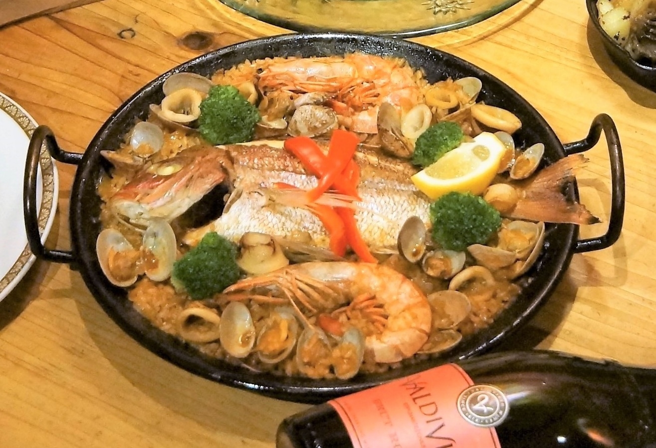 ◆パエリアコース◆「ゆのはまバル」のシーフードパエリア♪（サービス朝食付き）