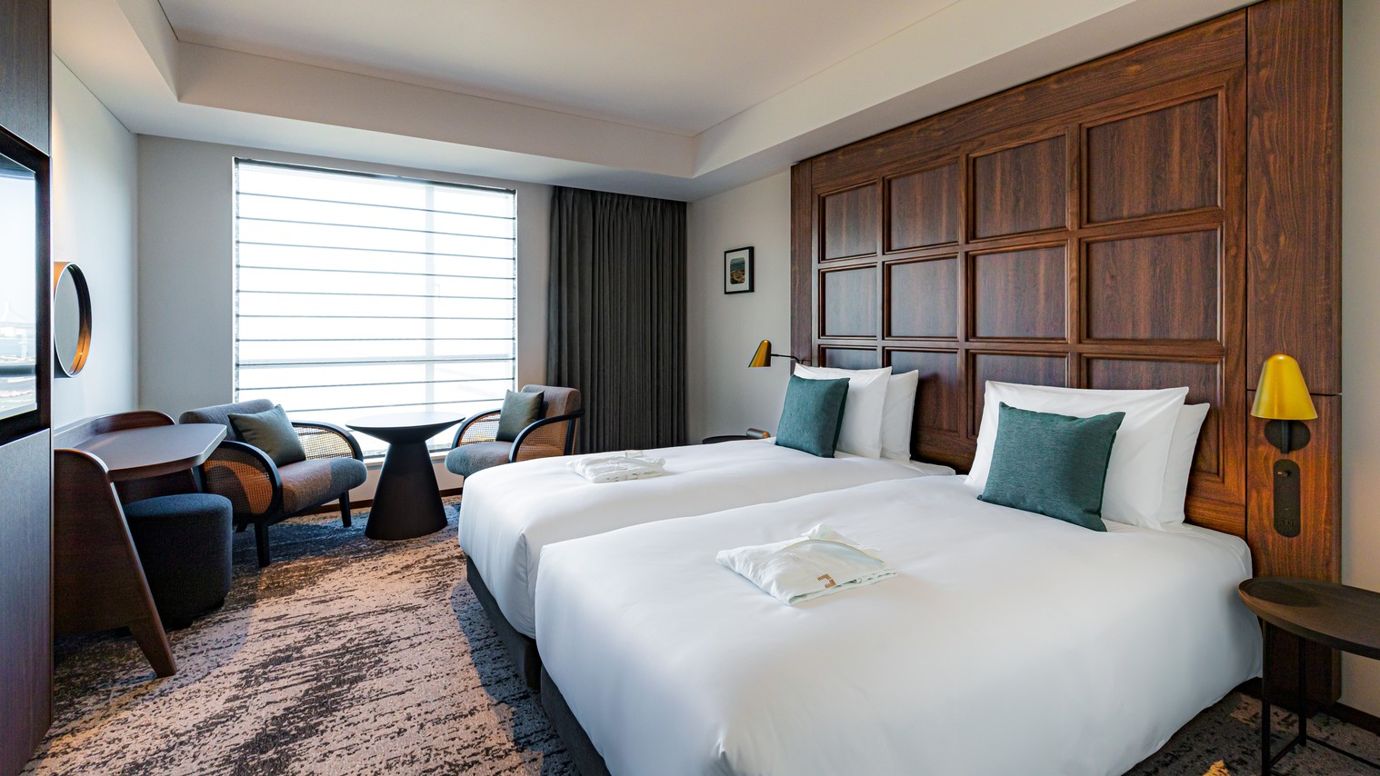 クラッシーハリウッドツイン禁煙　低層階