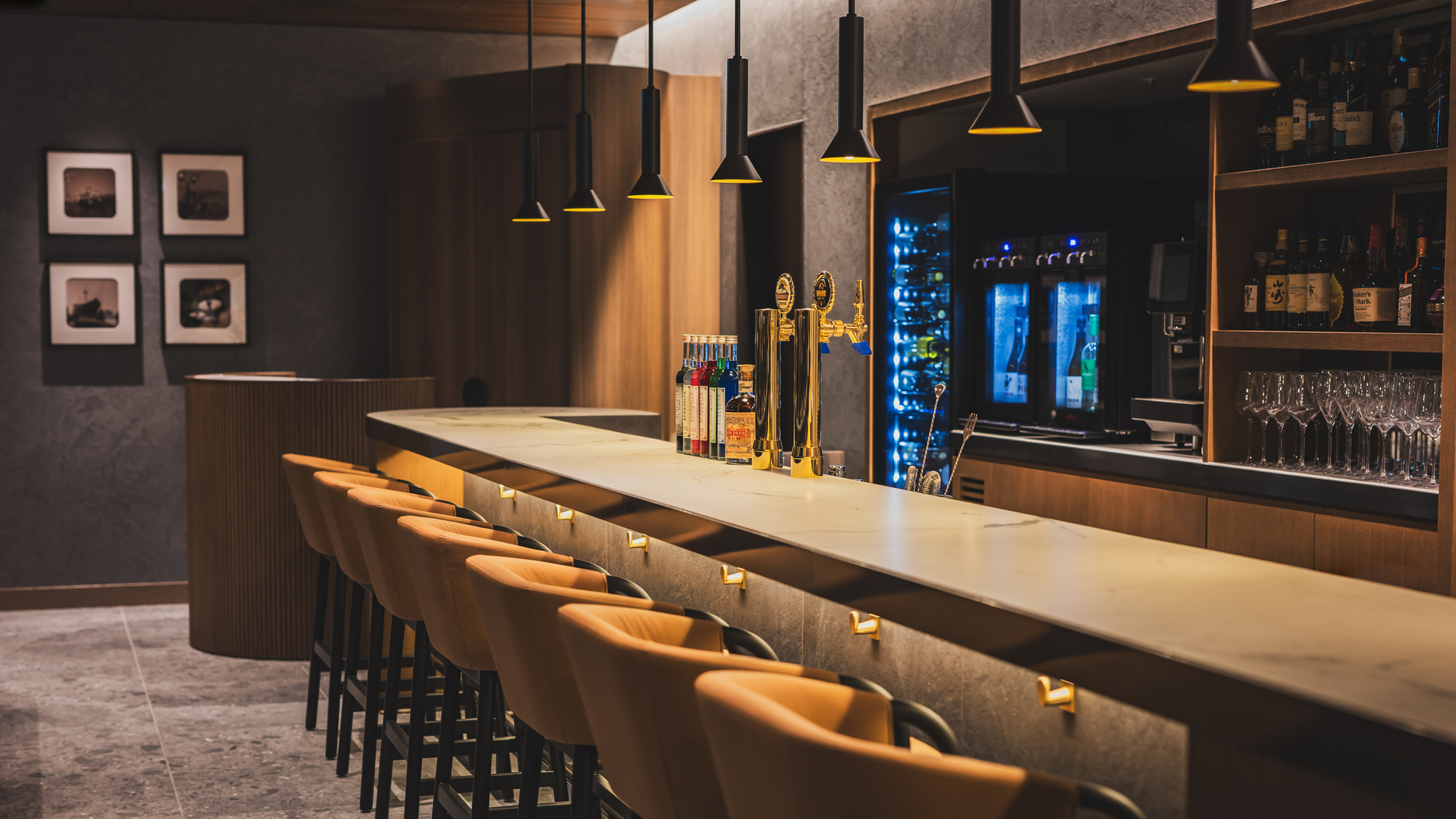 ロビーバー&テラス