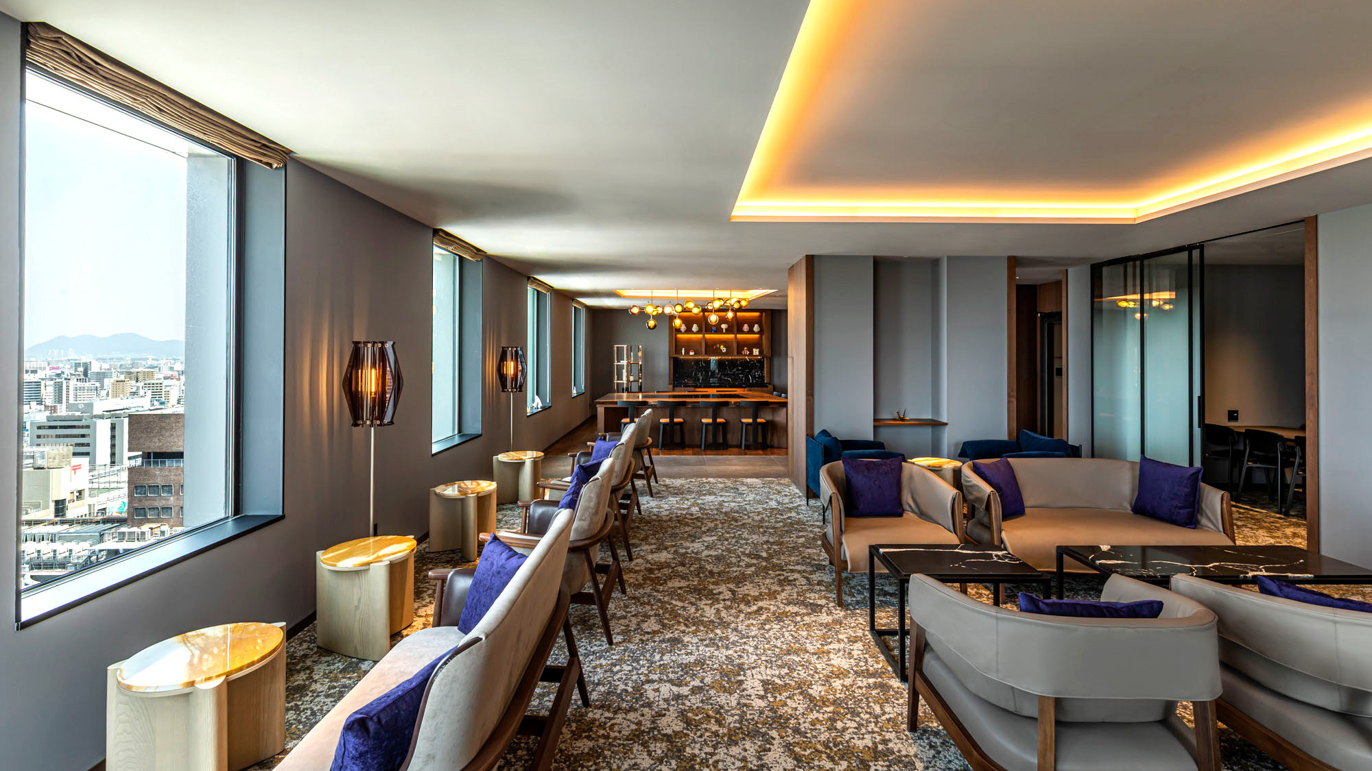 宿泊者ラウンジ（昼）