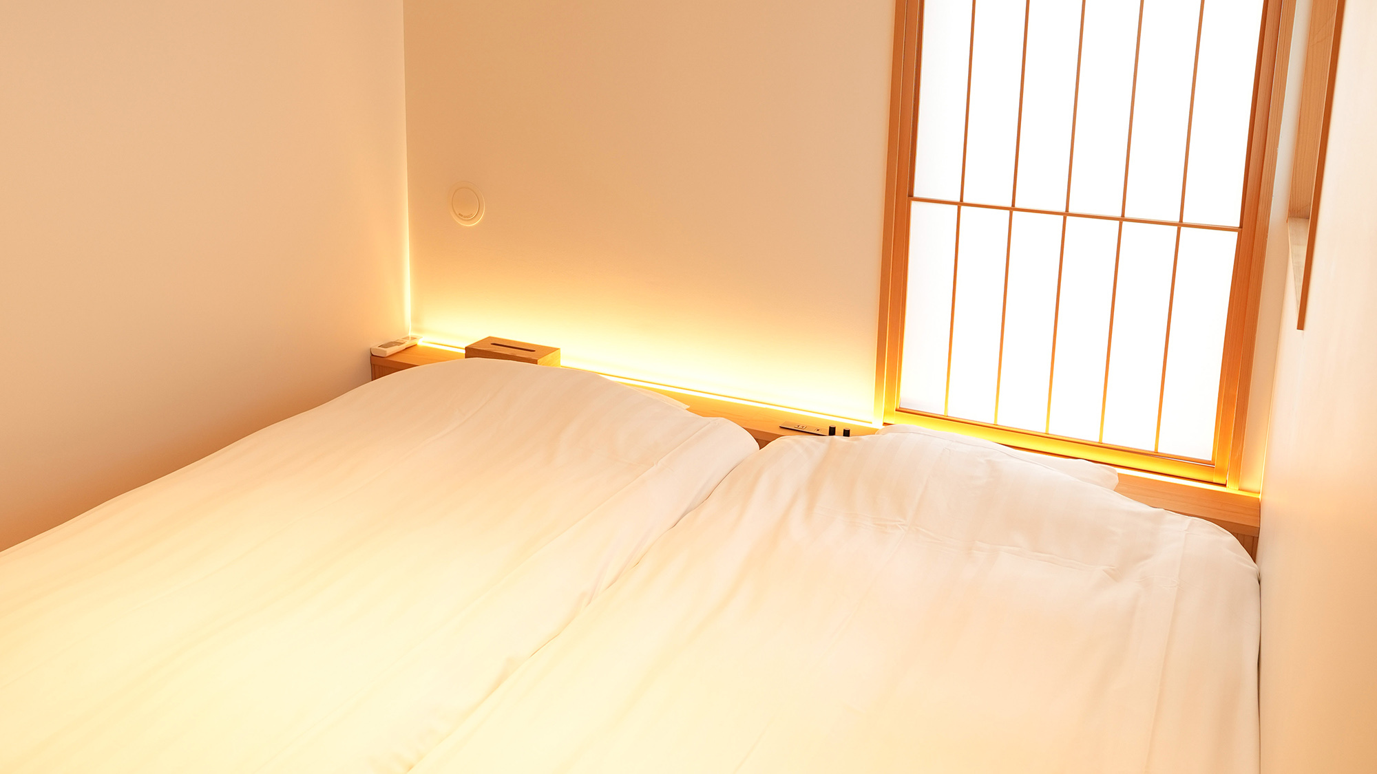 ・【蓮花の間】西川製のシングル布団をご用意しております。上質な寝具でゆったりお休みいただけます