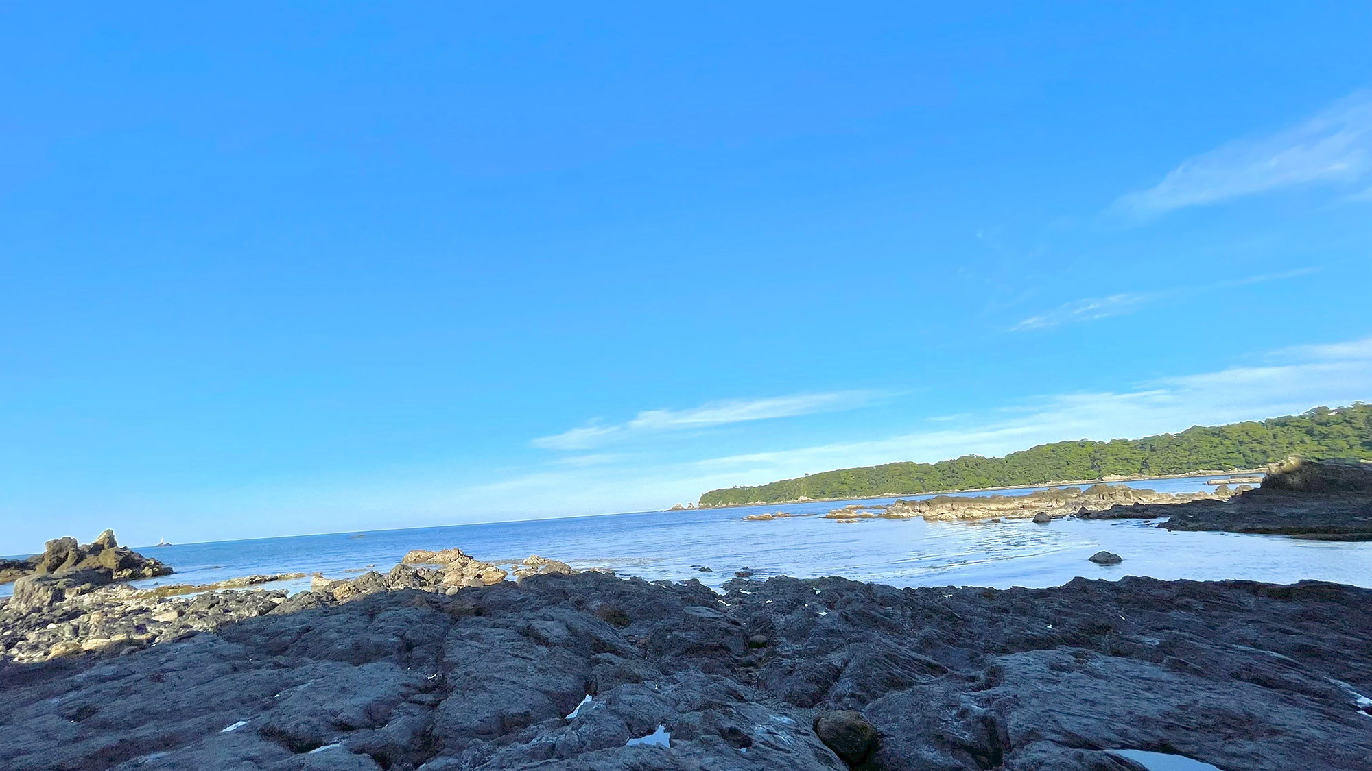 ・【風景】広い空と海を眺める非日常の体験