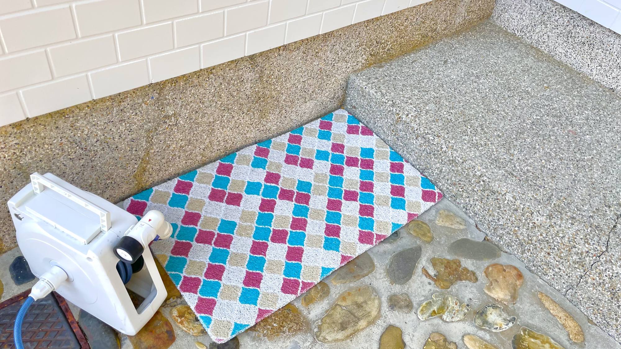 ・【ペット用足洗い場】お散歩帰りもさっと洗えるわんちゃん専用スペース完備♪