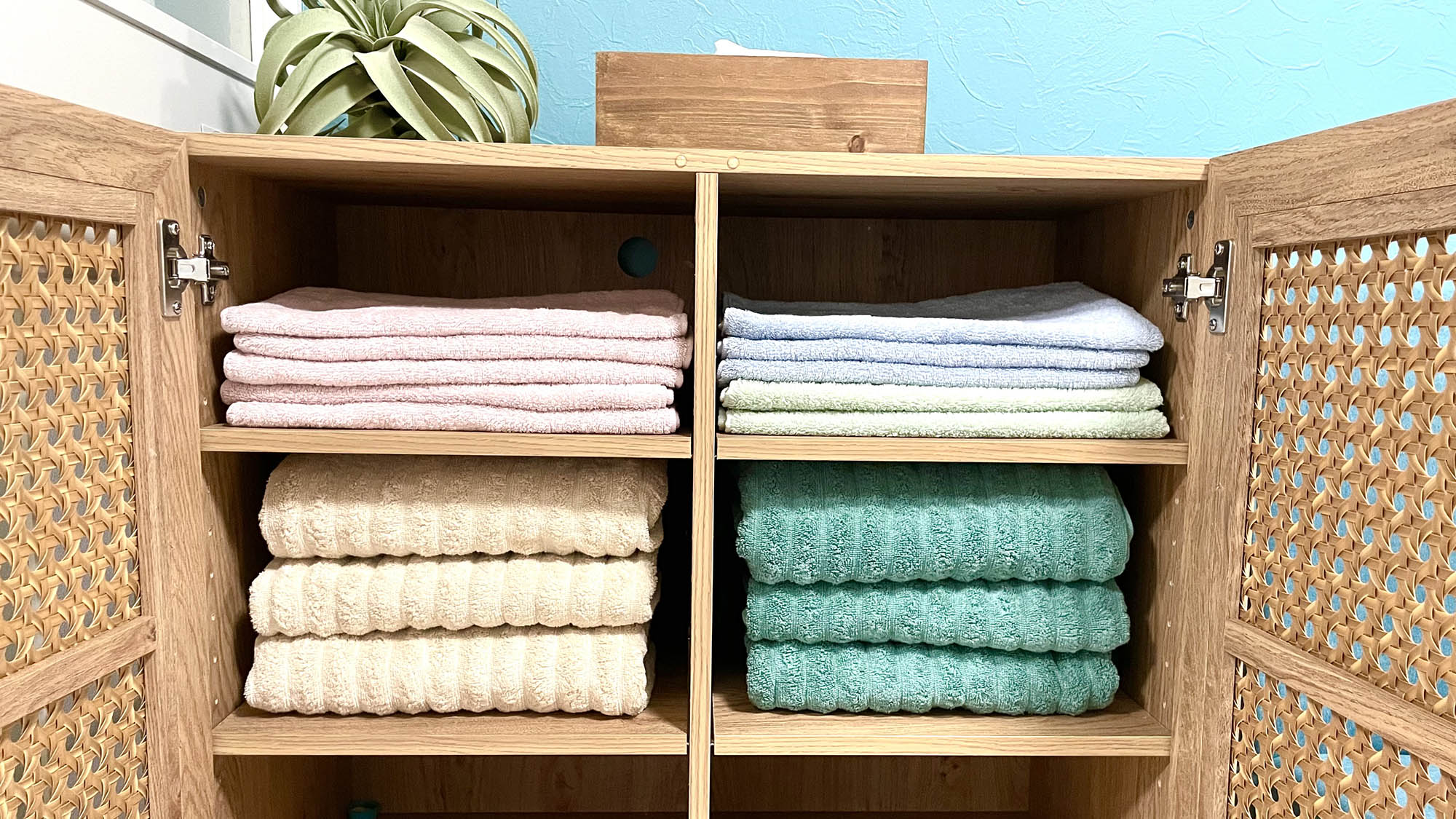 ・【タオル】カラフルで、ふかふかな手触りのタオルをご用意