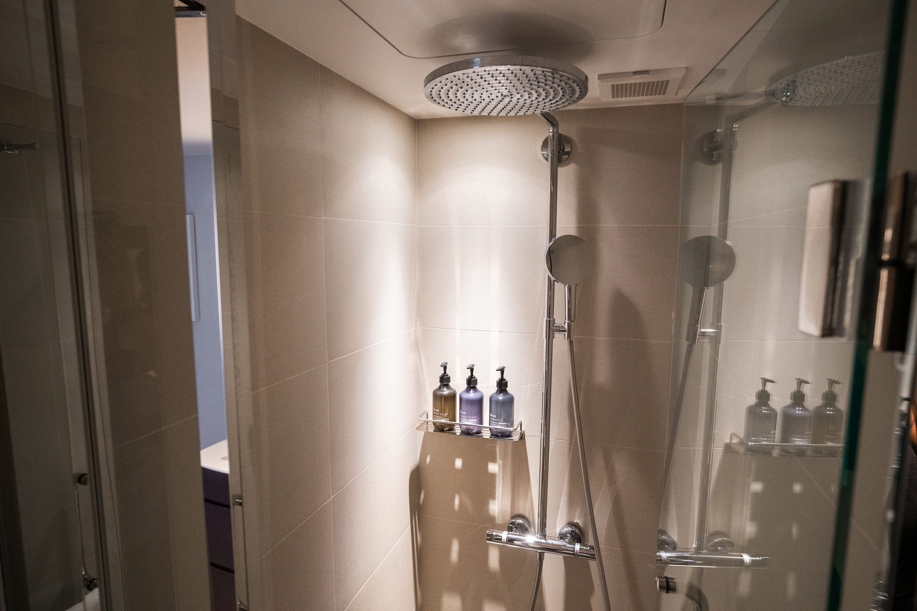 Studio 25 King （禁煙）