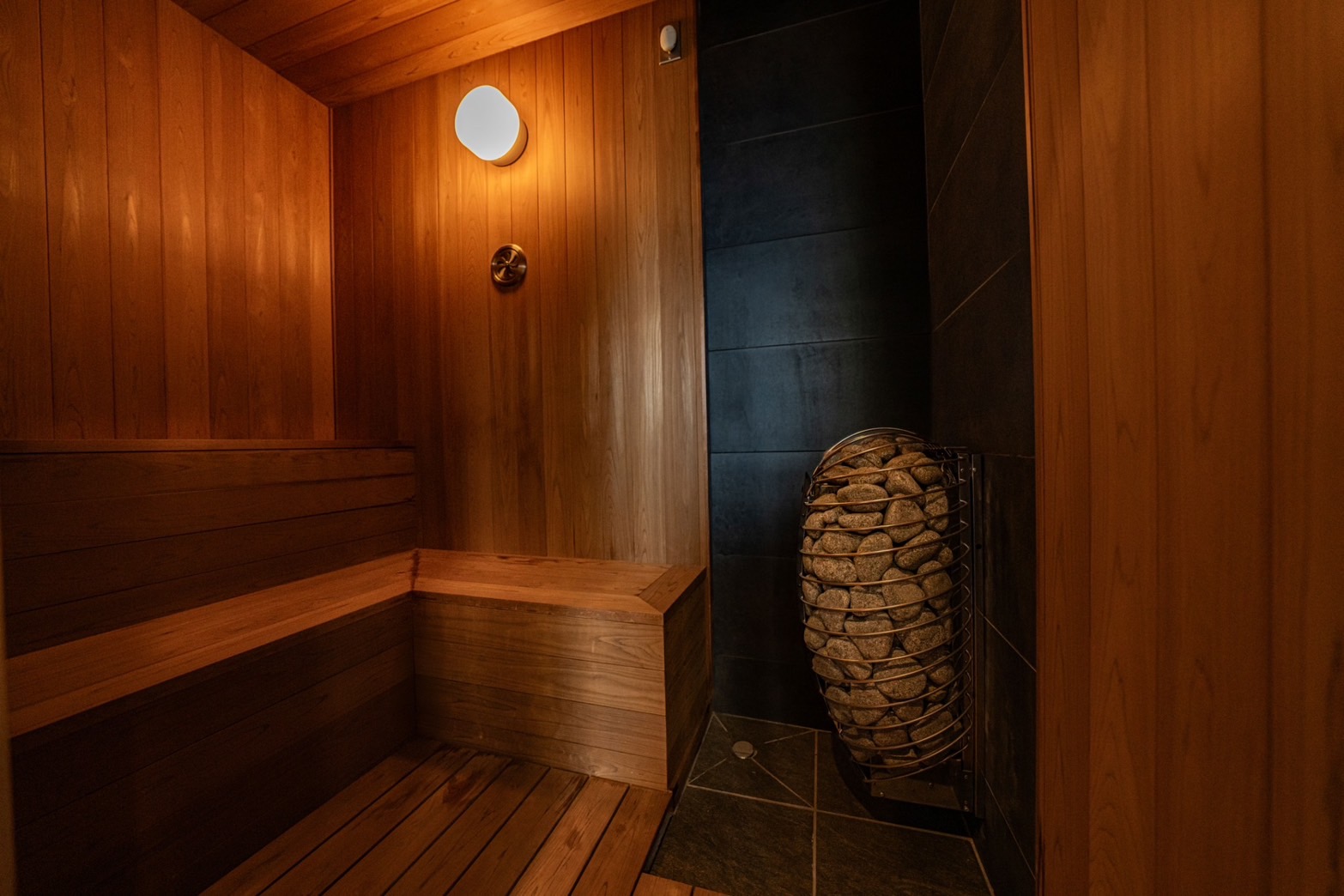 ロウリュサウナ