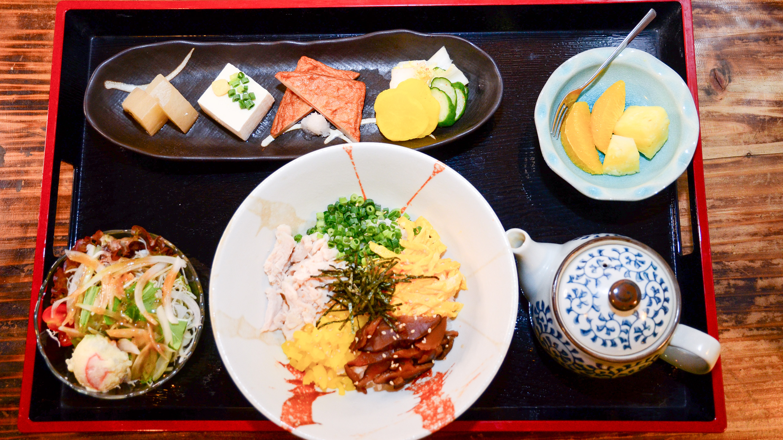 【朝食】出汁にこだわった鶏飯定食