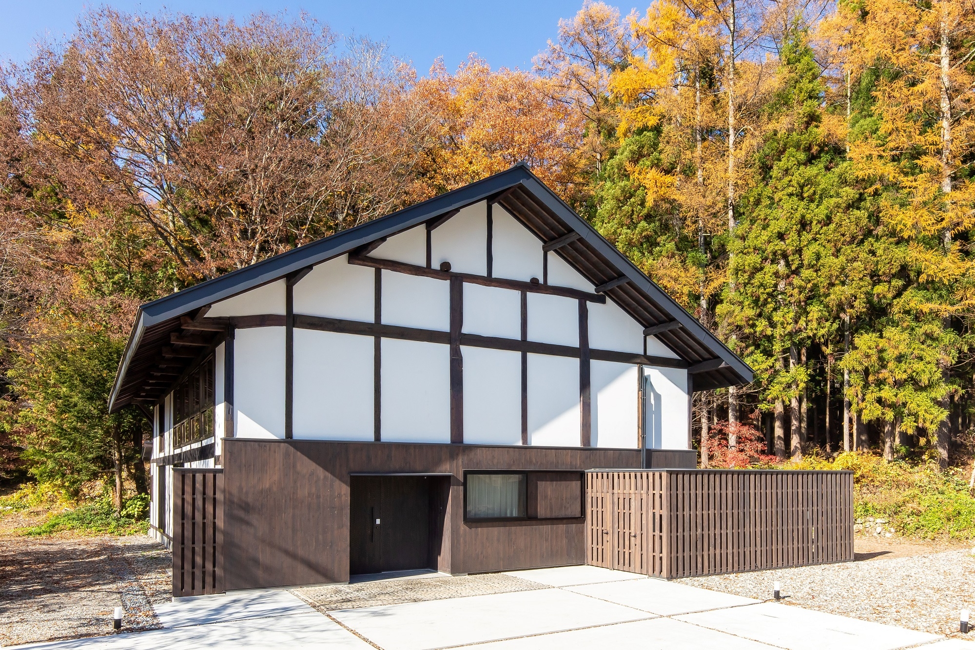 ＳＯＭＡ　ＲＥＳＩＤＥＮＣＥ　ＨＡＫＵＢＡ