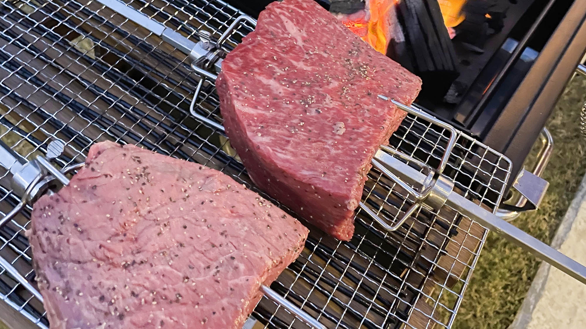 【日帰り・夜】本場BBQを味う！塊ごと焼く肉を大胆に贅沢にいただく！（スタンダード・10名〜）