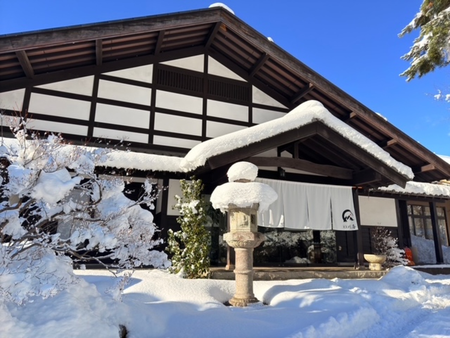 冬の古民家旅館