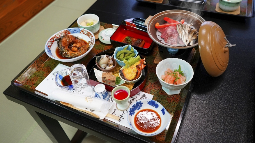 【2食付スタンダード】名物「鯉の甘露煮」を部屋食で楽しむ！ラジウム温泉の貸切風呂で寛ぐ昔ながらの湯宿