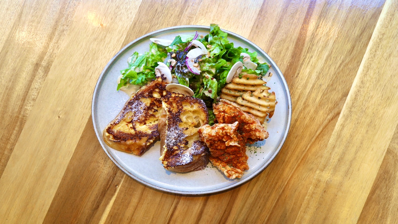 【楽天スーパーSALE】【朝食付き】フレンチトーストとサラダの人気メニュー3種から選べるモーニング