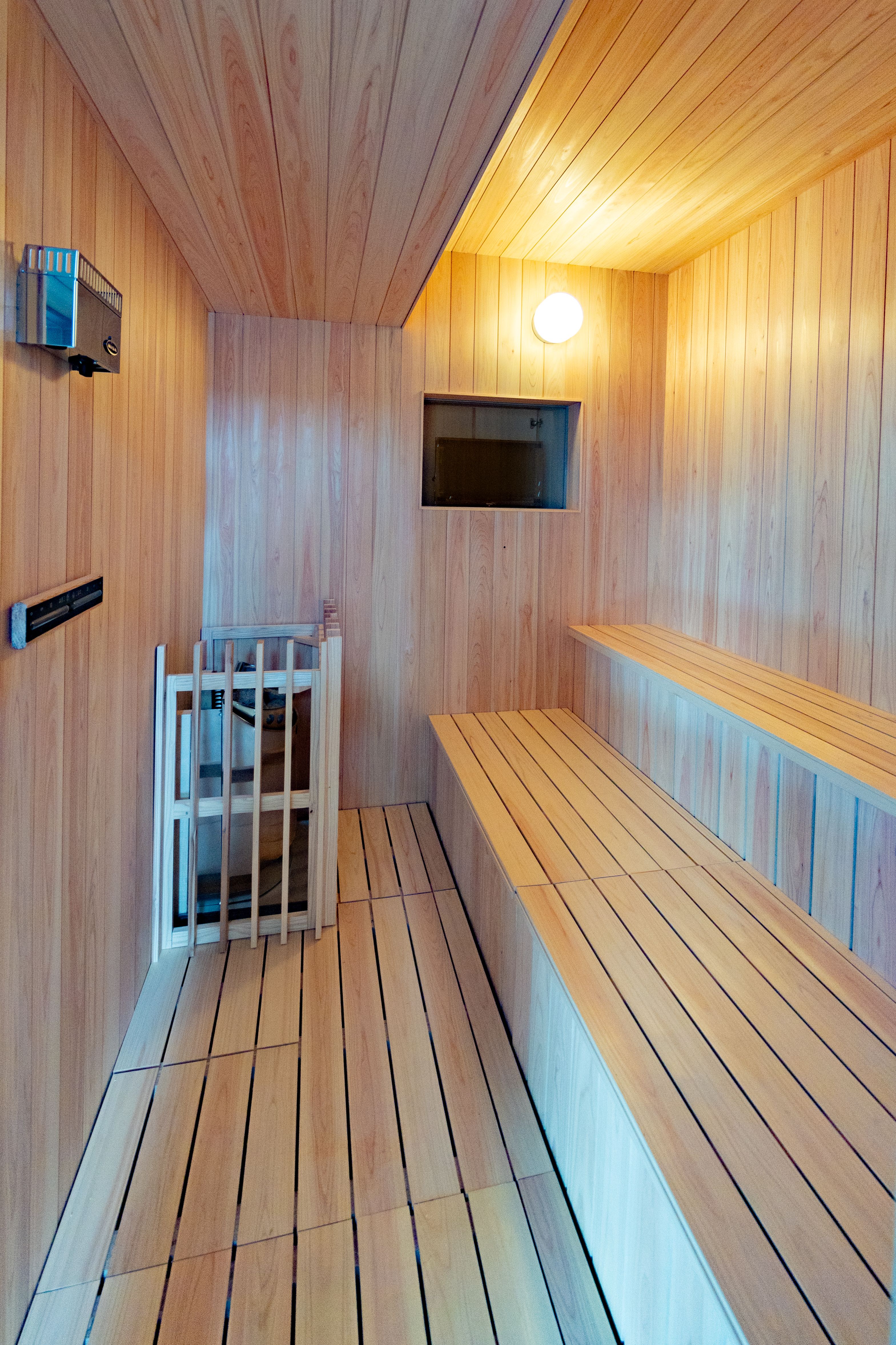 ドライサウナ（セルフロウリュ可）