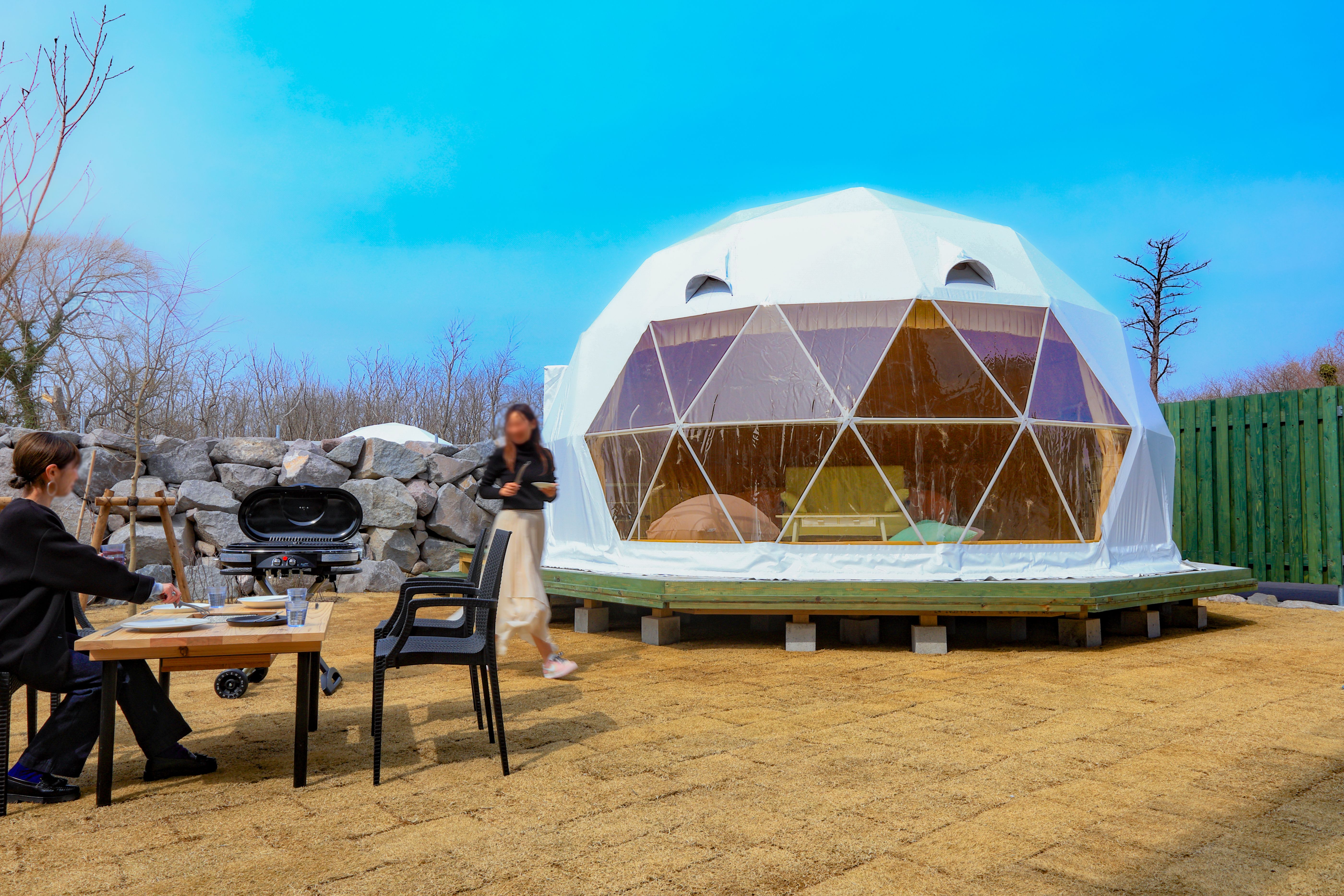 グランピング外観（昼）