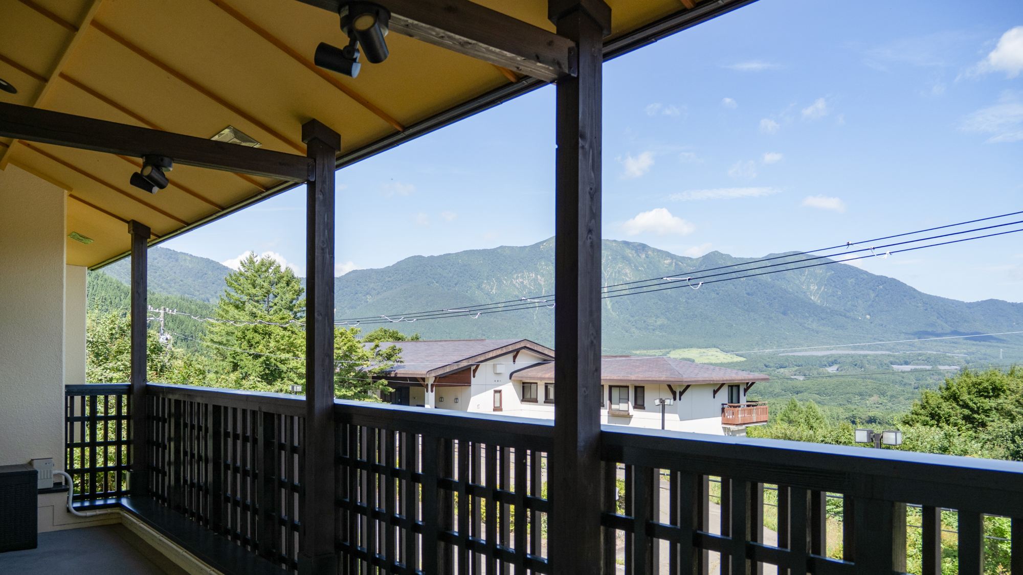 【2階バルコニー】広々としたスペースで大人数でもわいわい楽しめます